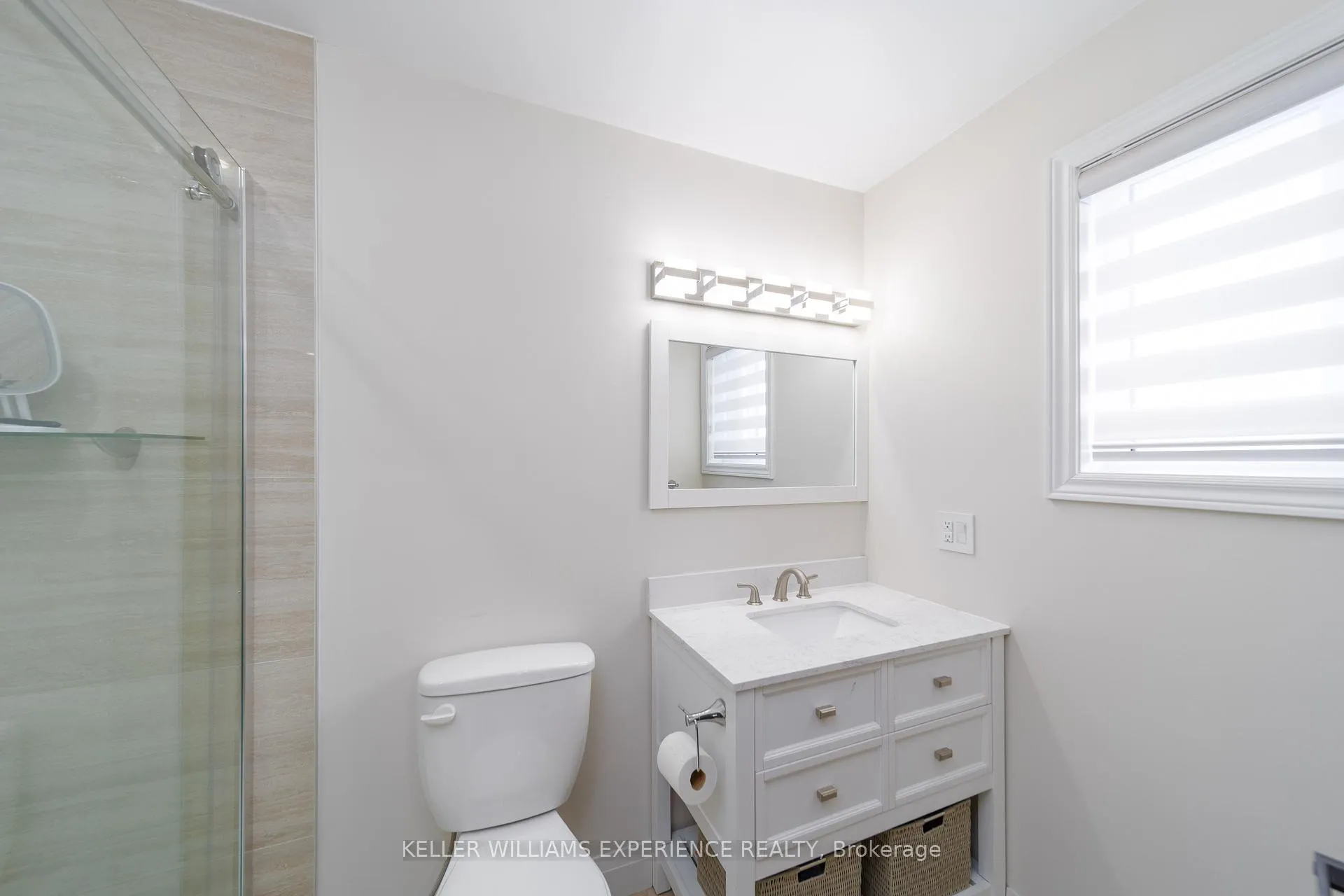 Photo 17 of 61 Silver Maple Crescent, Barrie, Holly — HOMEH