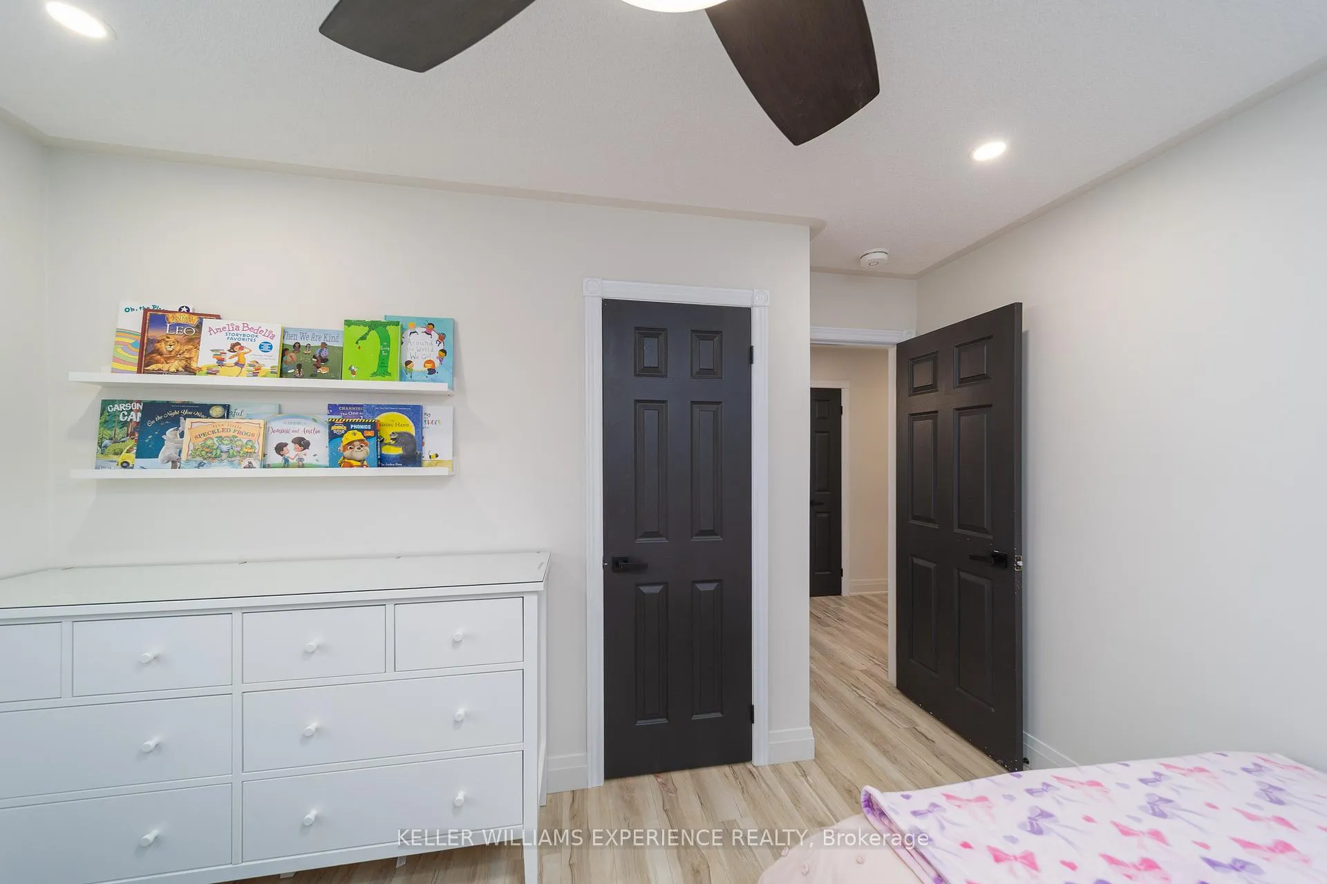 Photo 20 of 61 Silver Maple Crescent, Barrie, Holly — HOMEH