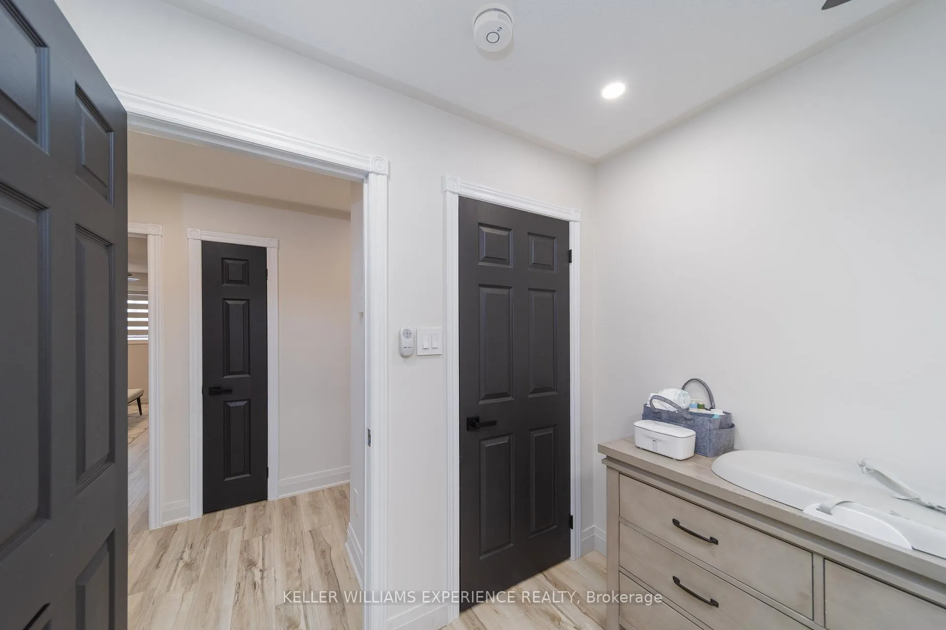 Photo 22 of 61 Silver Maple Crescent, Barrie, Holly — HOMEH