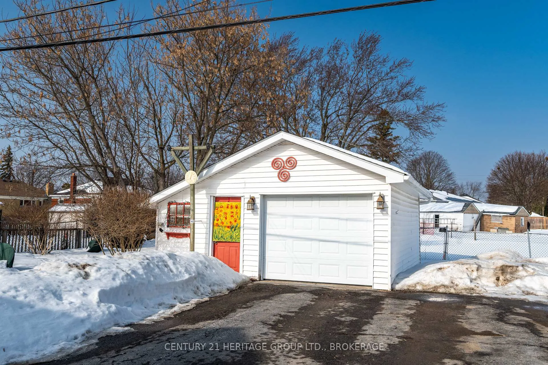 Photo 35 of 19 Fifth Avenue, Kingston, East of Sir John A. Blvd — HOMEH