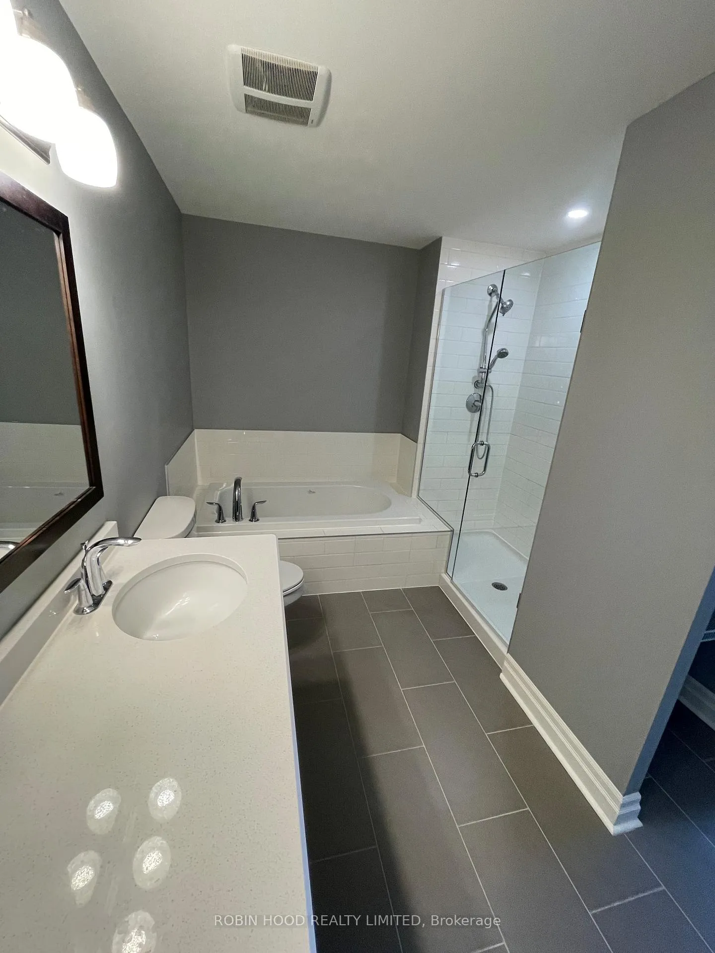 Photo 11 of Unit Unit 612, 150 Wellington Street E, Guelph, Downtown — HOMEH