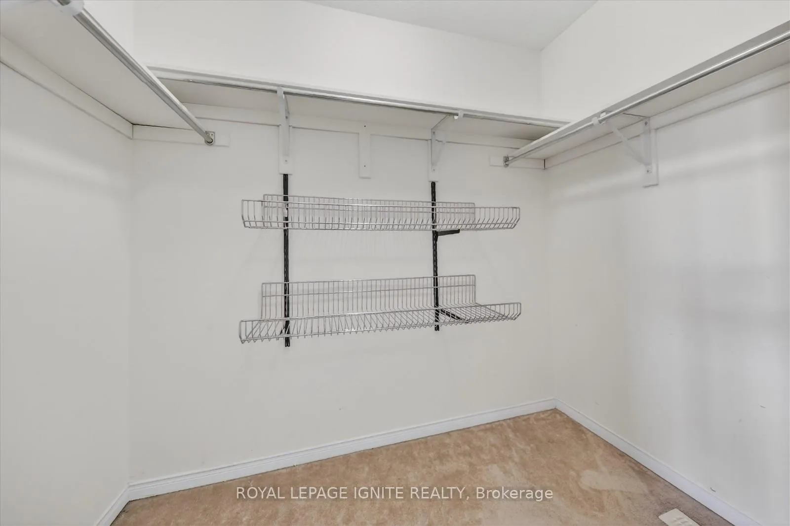 Photo 16 of Unit Main, 22 Sugarberry Drive, Brampton, Credit Valley — HOMEH