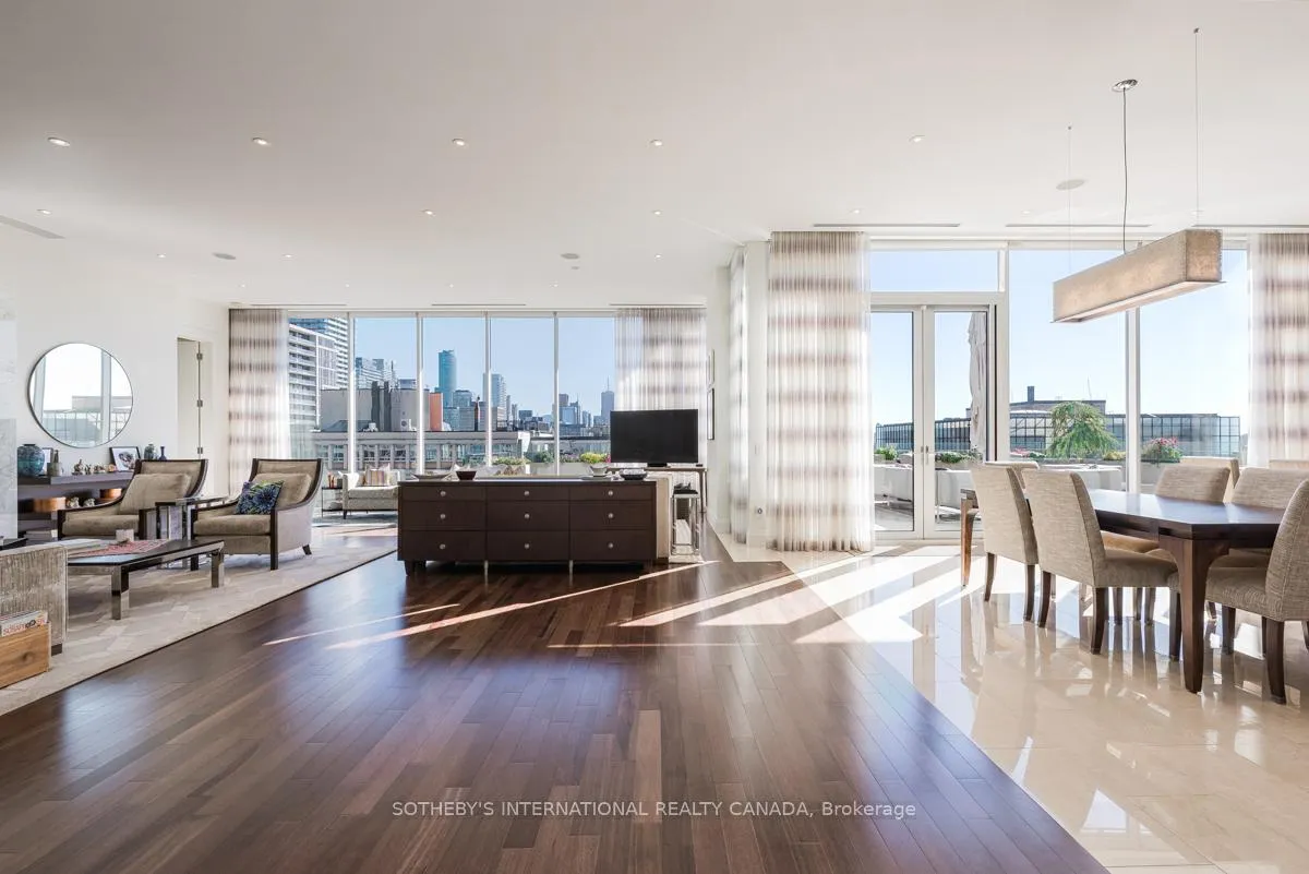 Photo 4 of Unit 1201, 155 Cumberland Street, Toronto, The Annex — HOMEH