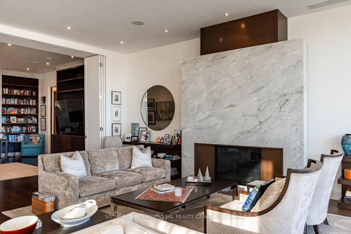 Photo 7 of Unit 1201, 155 Cumberland Street, Toronto, The Annex — HOMEH