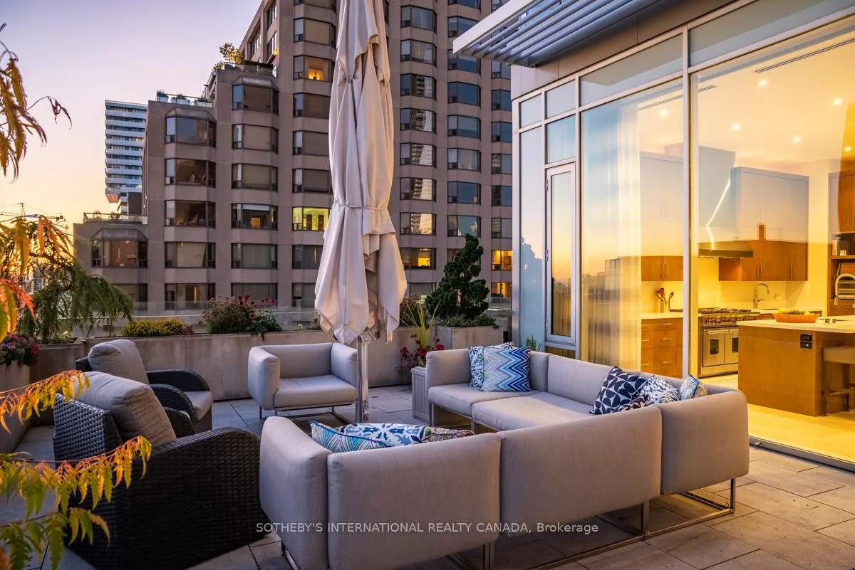 Photo 38 of Unit 1201, 155 Cumberland Street, Toronto, The Annex — HOMEH