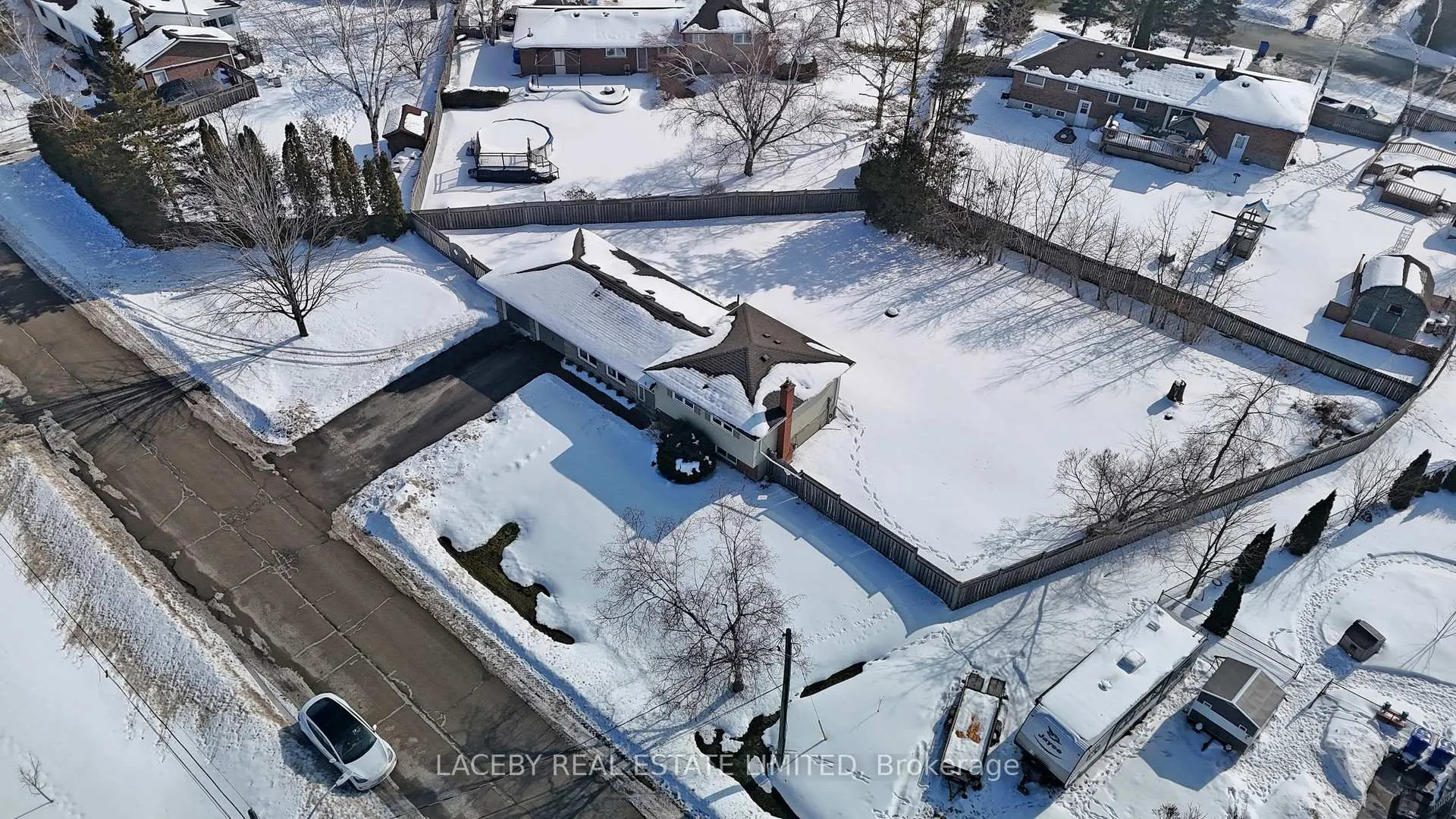 Photo 4 of 79 Douglas Street, Georgina, Sutton & Jackson's Point — HOMEH