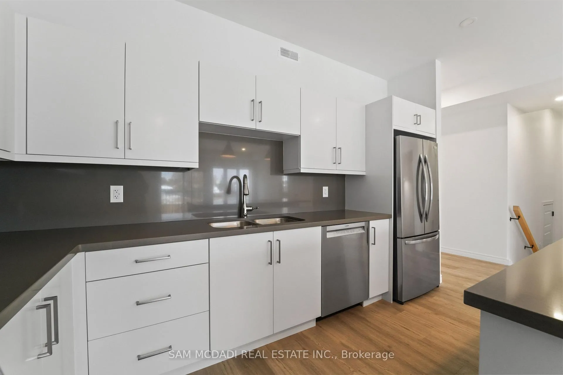 Photo 6 of 175 Margaret Avenue, Hamilton, Stoney Creek — HOMEH