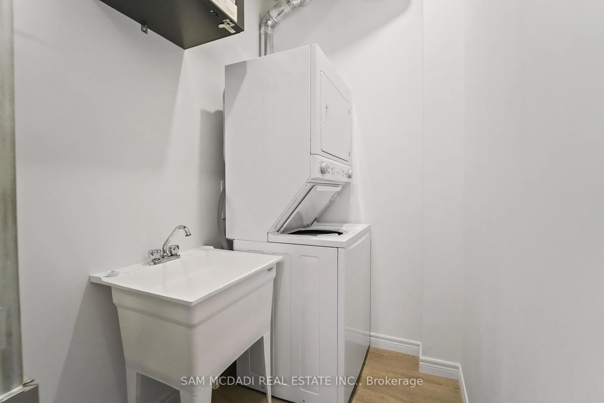 Photo 11 of 175 Margaret Avenue, Hamilton, Stoney Creek — HOMEH
