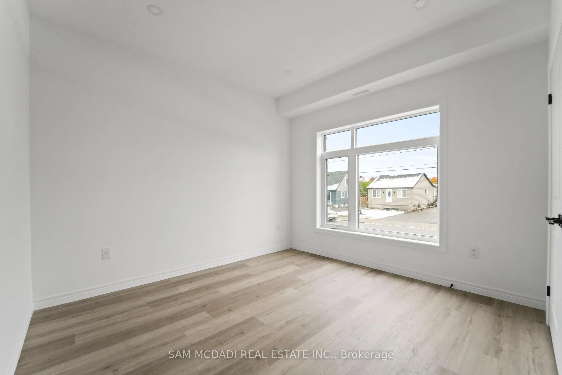 Photo 12 of 175 Margaret Avenue, Hamilton, Stoney Creek — HOMEH