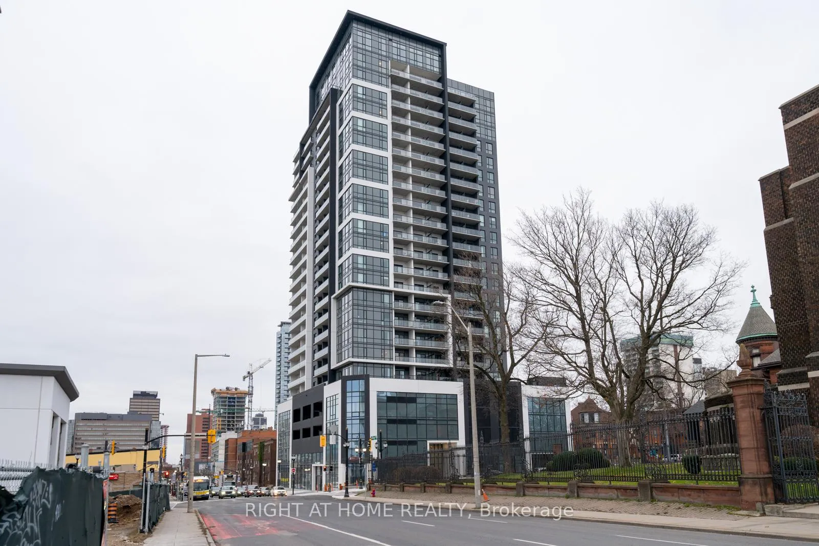 Photo 1 of Unit 807, 15 Queen Street S, Hamilton, Central — HOMEH