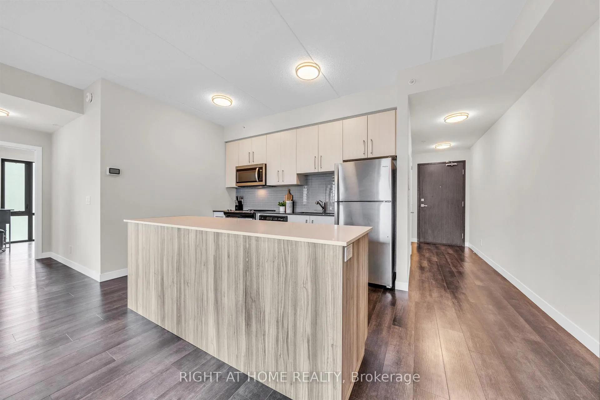 Photo 14 of Unit 807, 15 Queen Street S, Hamilton, Central — HOMEH