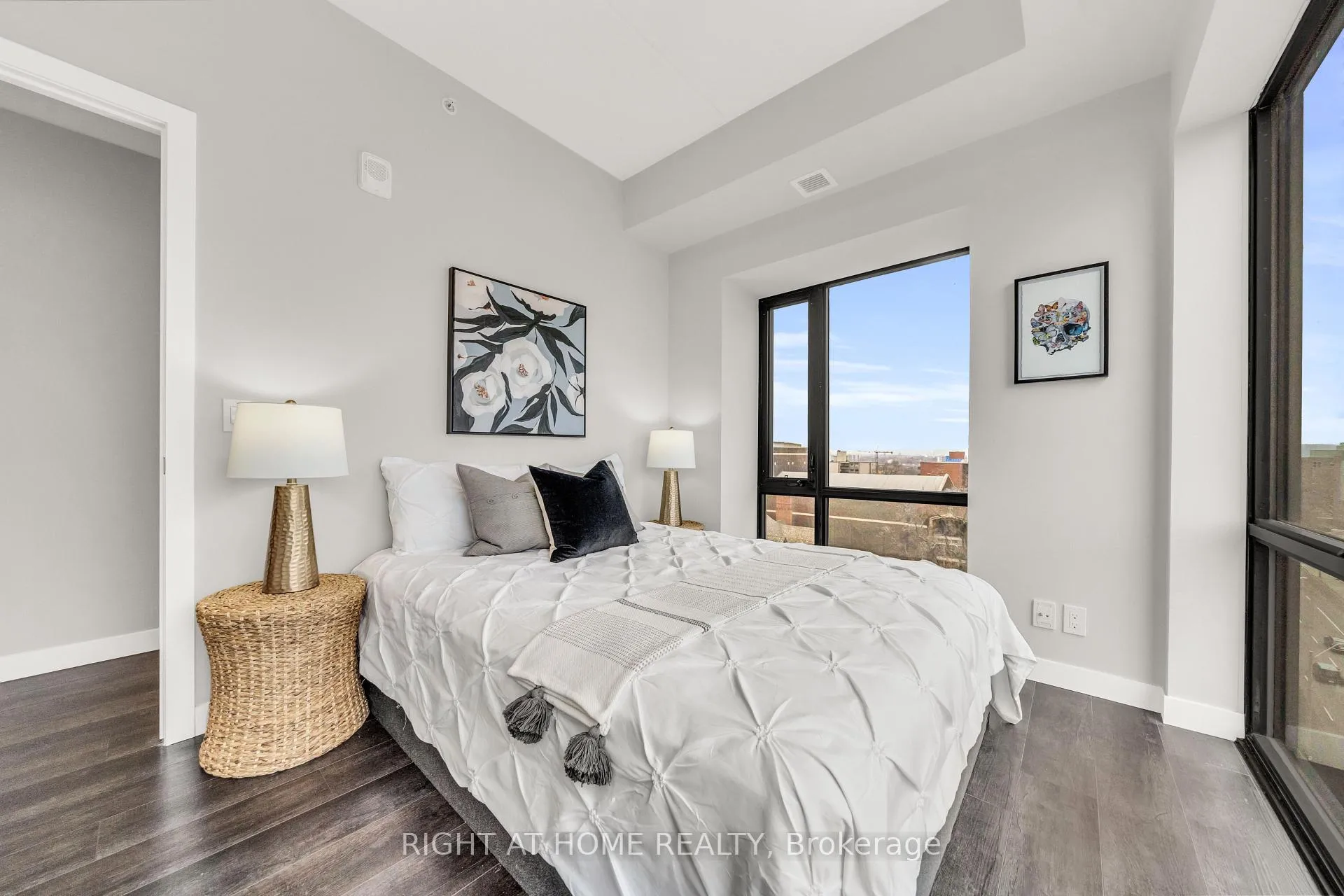 Photo 29 of Unit 807, 15 Queen Street S, Hamilton, Central — HOMEH