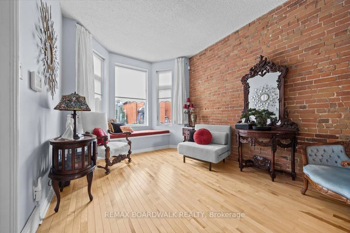 Photo 6 of 32 Waverley Street, Ottawa, Ottawa Centre/Golden Triangle — HOMEH
