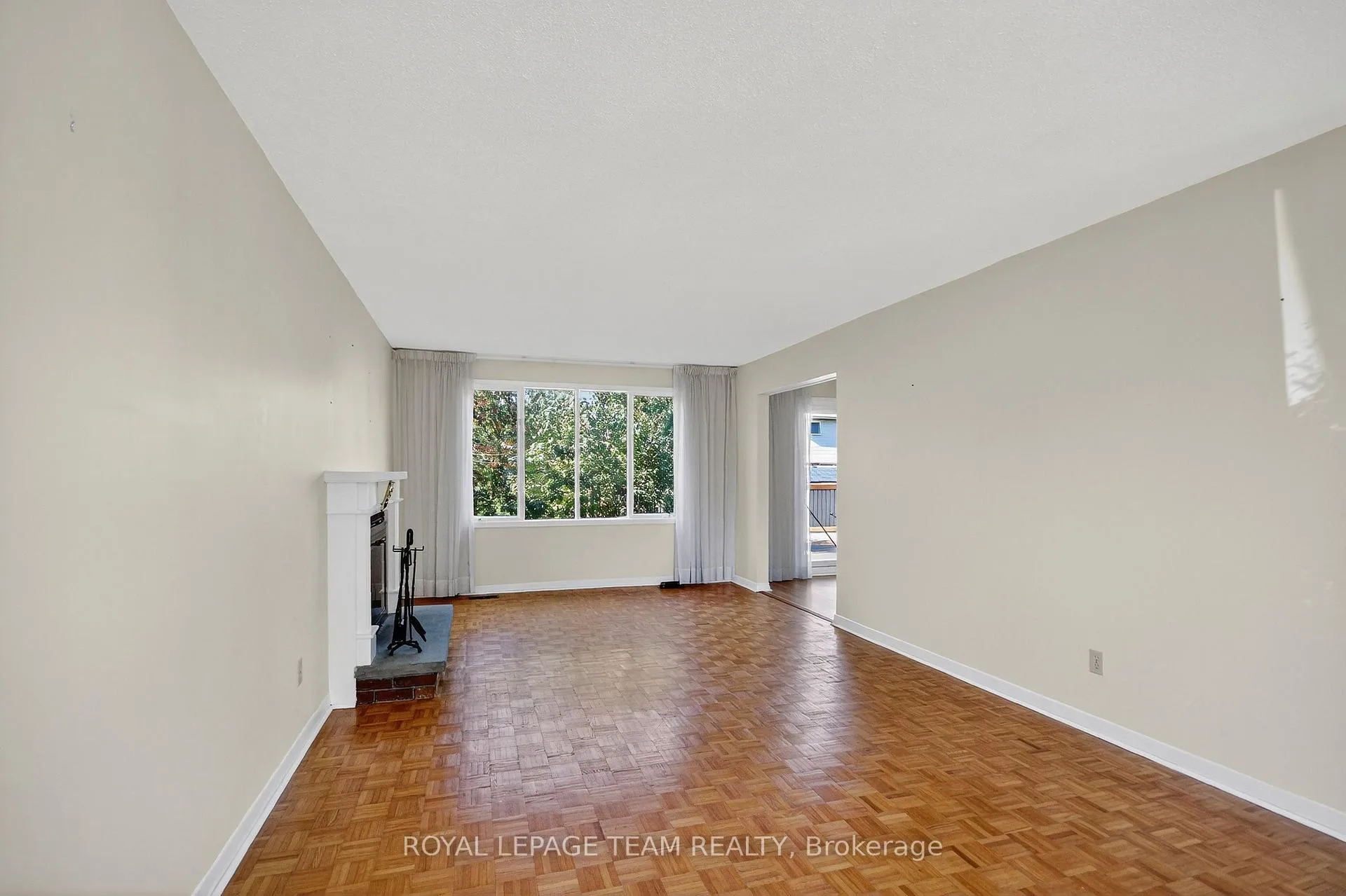 Photo 7 of 1264 Morrison Drive, Ottawa, Redwood Park — HOMEH