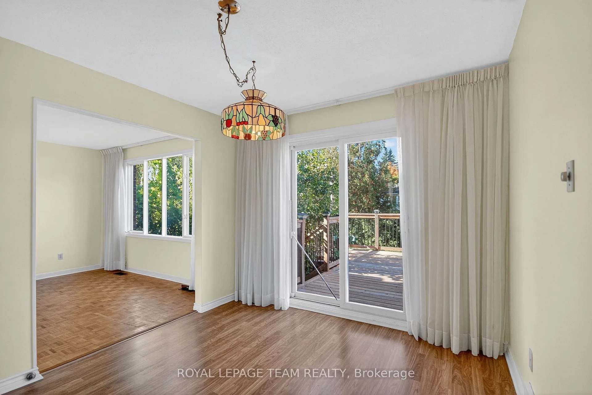 Photo 15 of 1264 Morrison Drive, Ottawa, Redwood Park — HOMEH