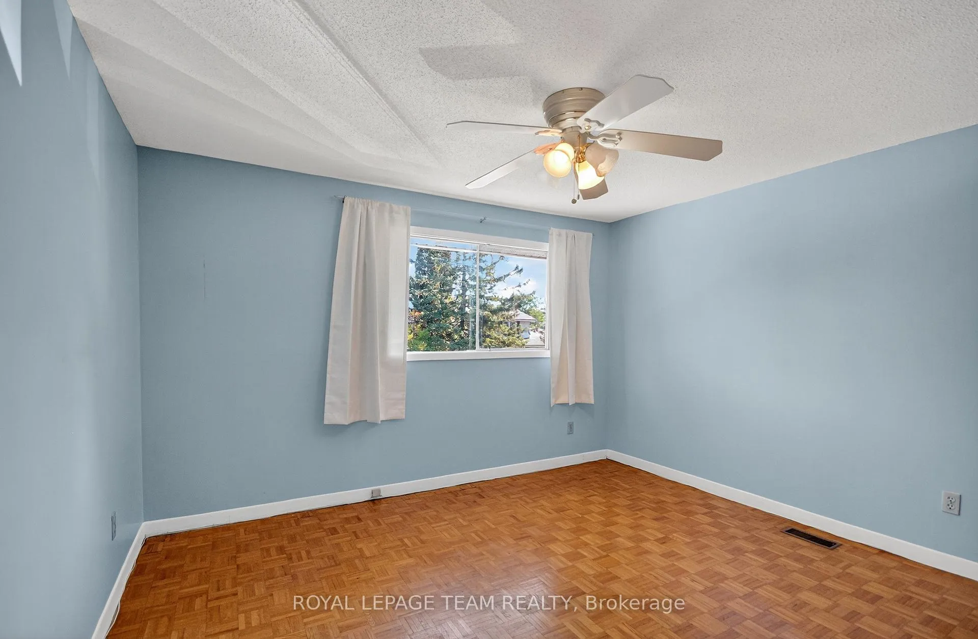 Photo 26 of 1264 Morrison Drive, Ottawa, Redwood Park — HOMEH