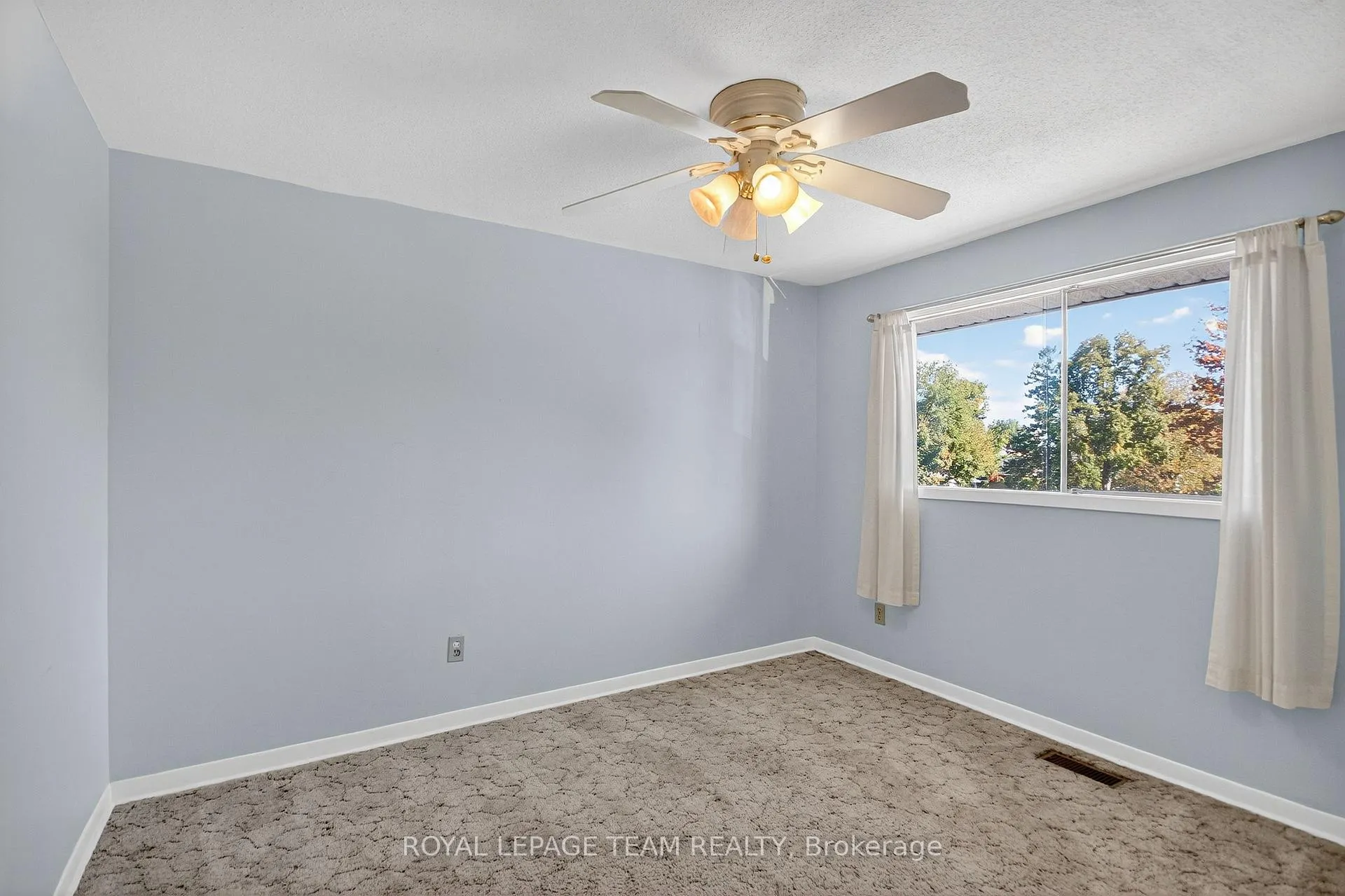 Photo 30 of 1264 Morrison Drive, Ottawa, Redwood Park — HOMEH