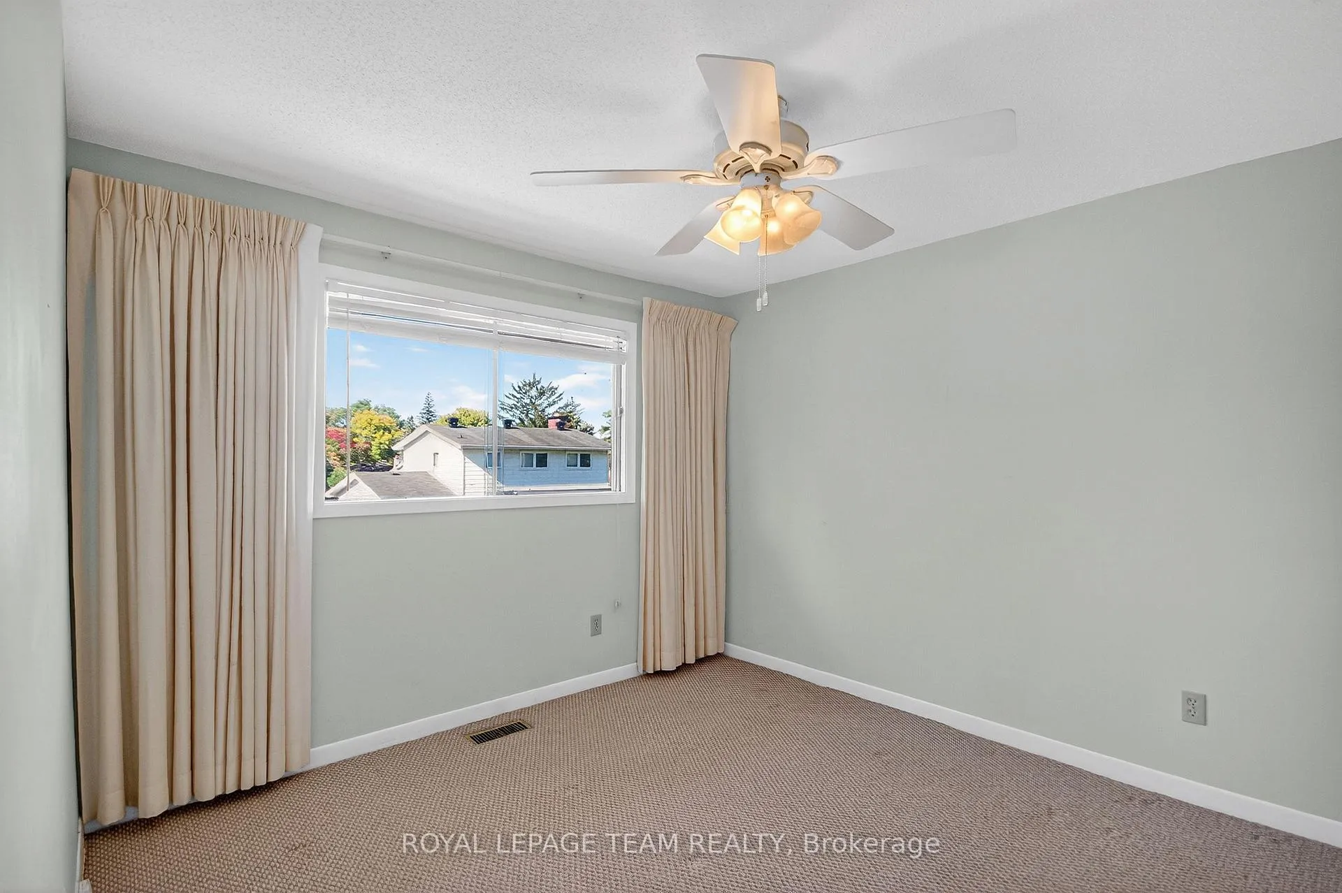 Photo 35 of 1264 Morrison Drive, Ottawa, Redwood Park — HOMEH