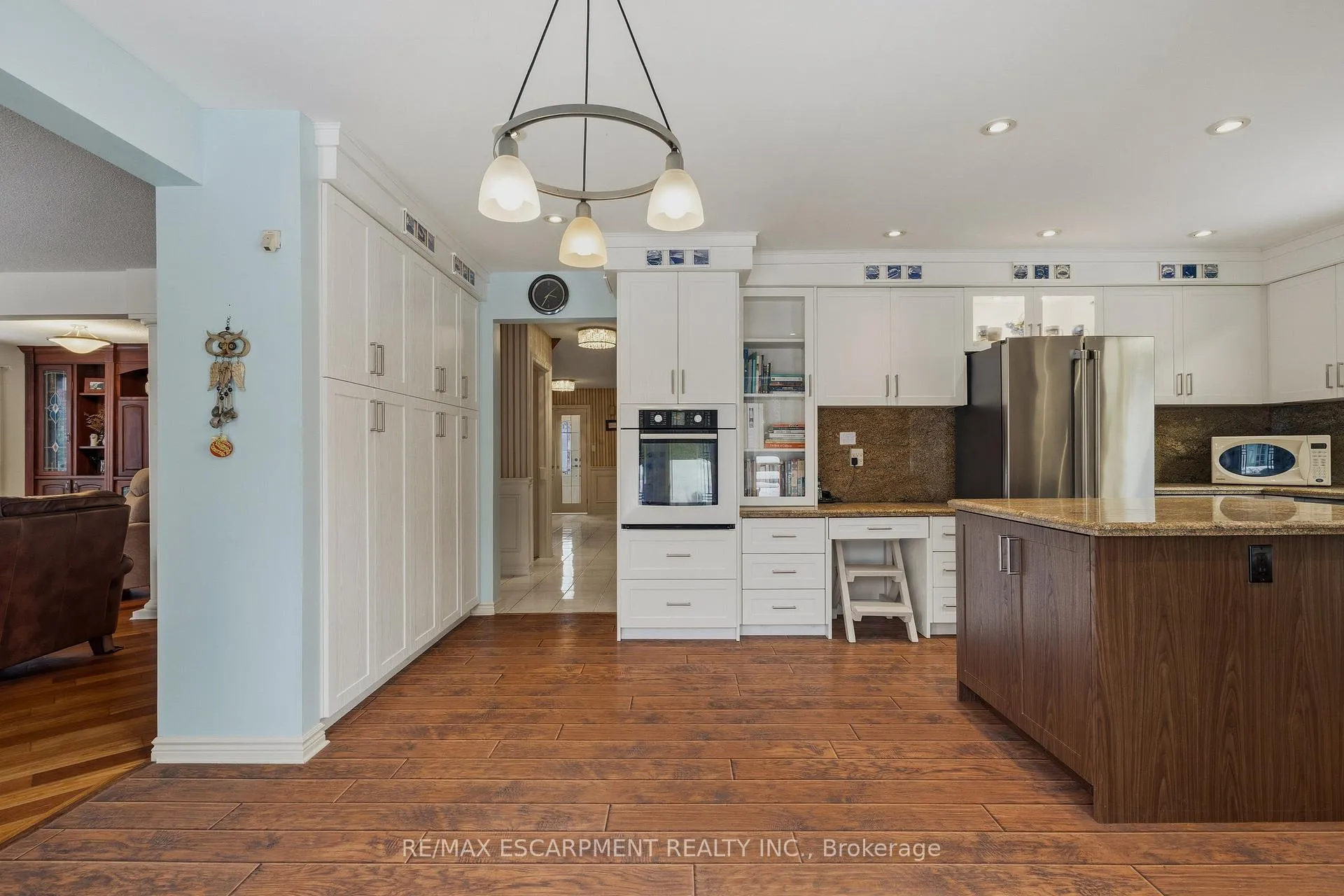 Photo 9 of 141 Garden Avenue, Hamilton, Ancaster — HOMEH