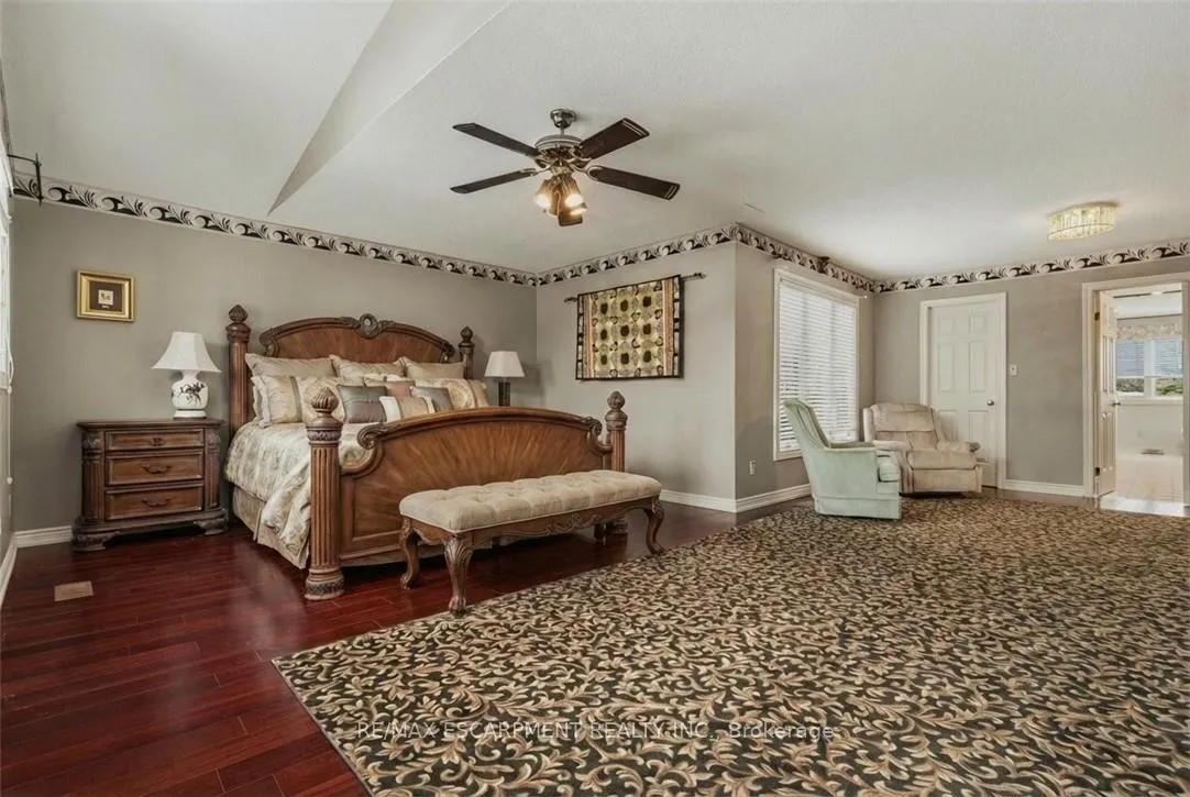 Photo 24 of 141 Garden Avenue, Hamilton, Ancaster — HOMEH