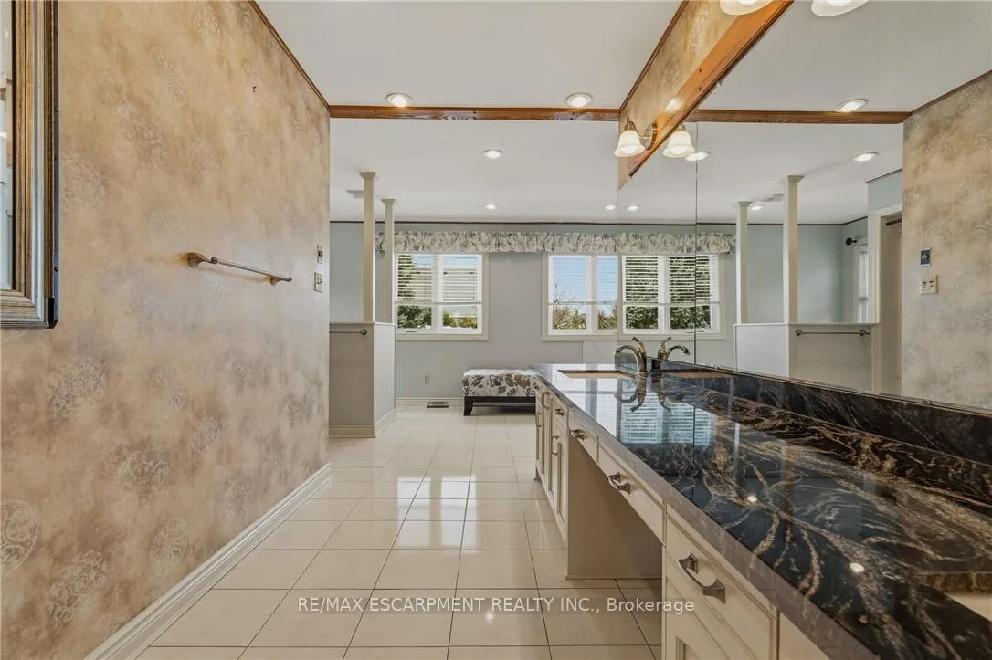 Photo 25 of 141 Garden Avenue, Hamilton, Ancaster — HOMEH