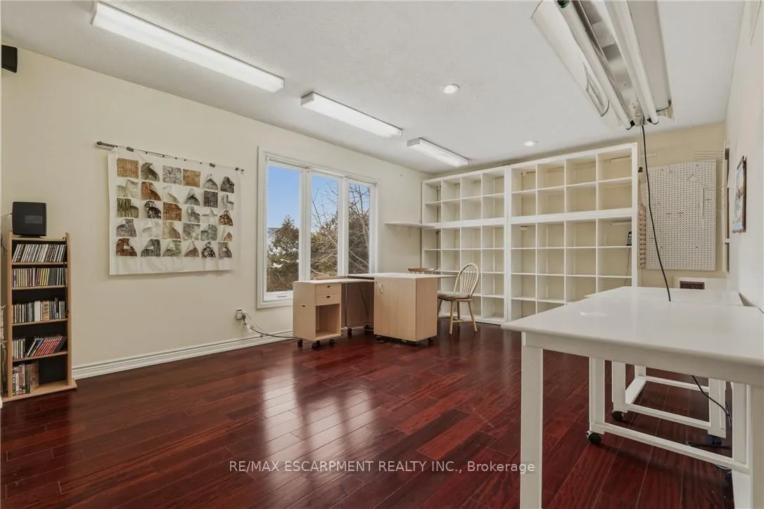 Photo 29 of 141 Garden Avenue, Hamilton, Ancaster — HOMEH