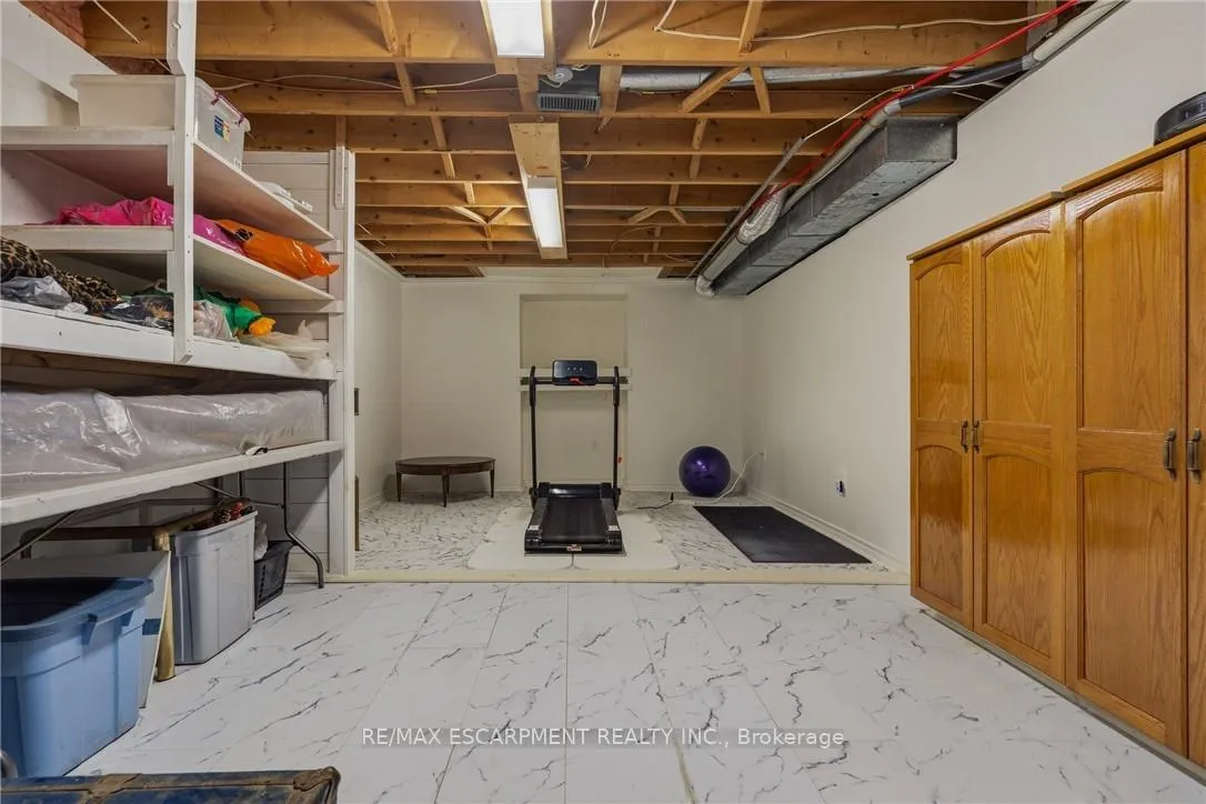 Photo 33 of 141 Garden Avenue, Hamilton, Ancaster — HOMEH