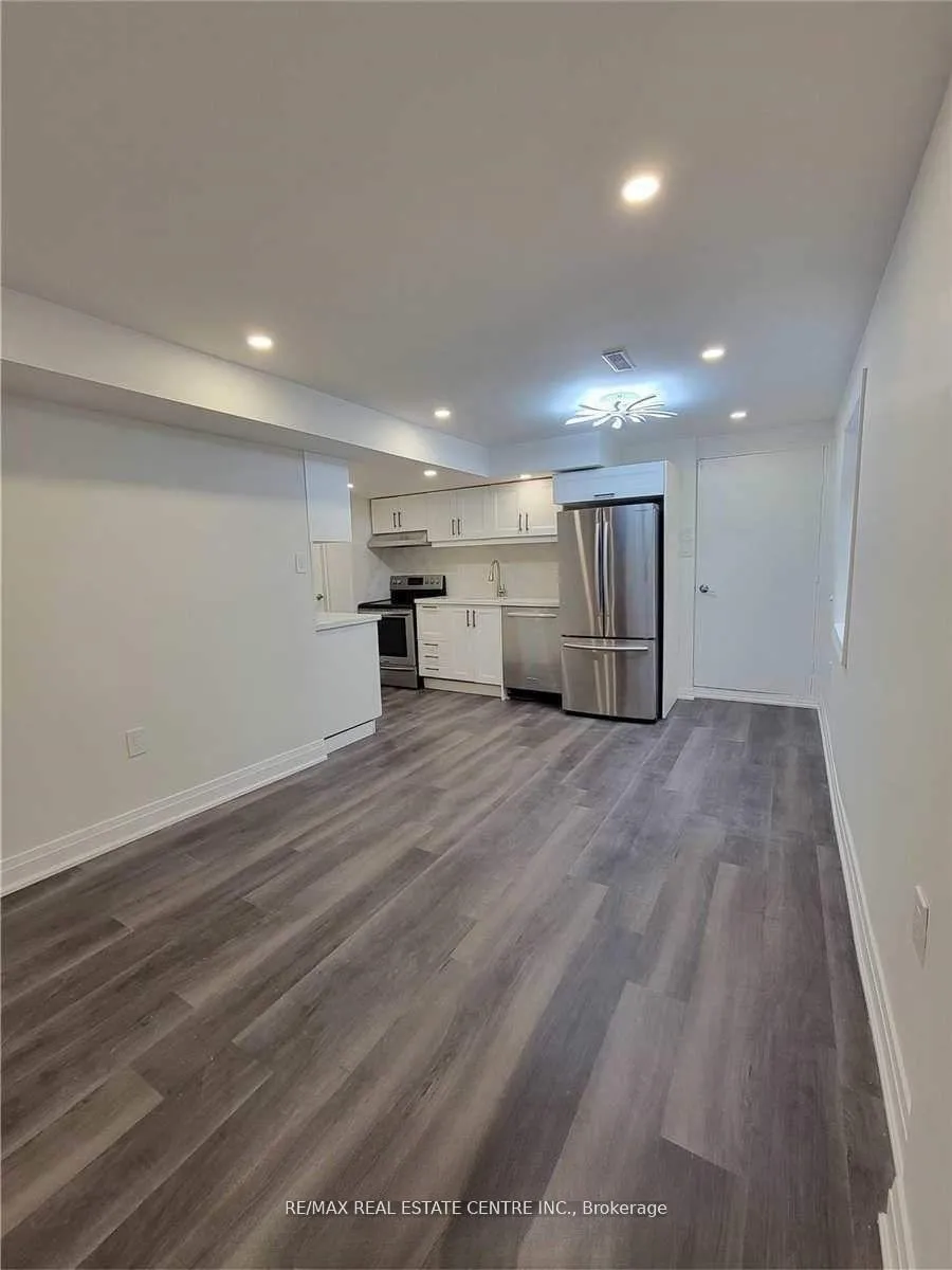 Photo 4 of 59 Palmer Drive, Ajax, Central — HOMEH