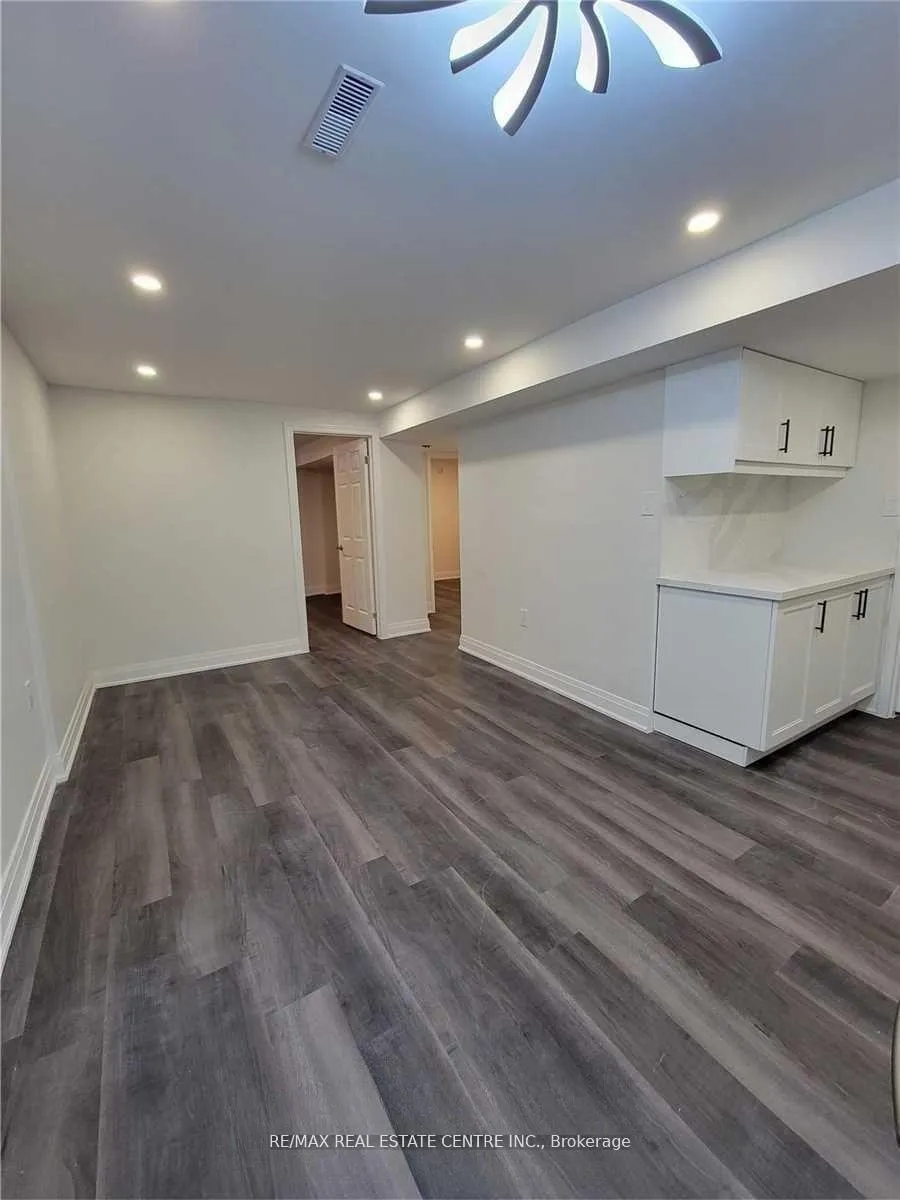 Photo 6 of 59 Palmer Drive, Ajax, Central — HOMEH