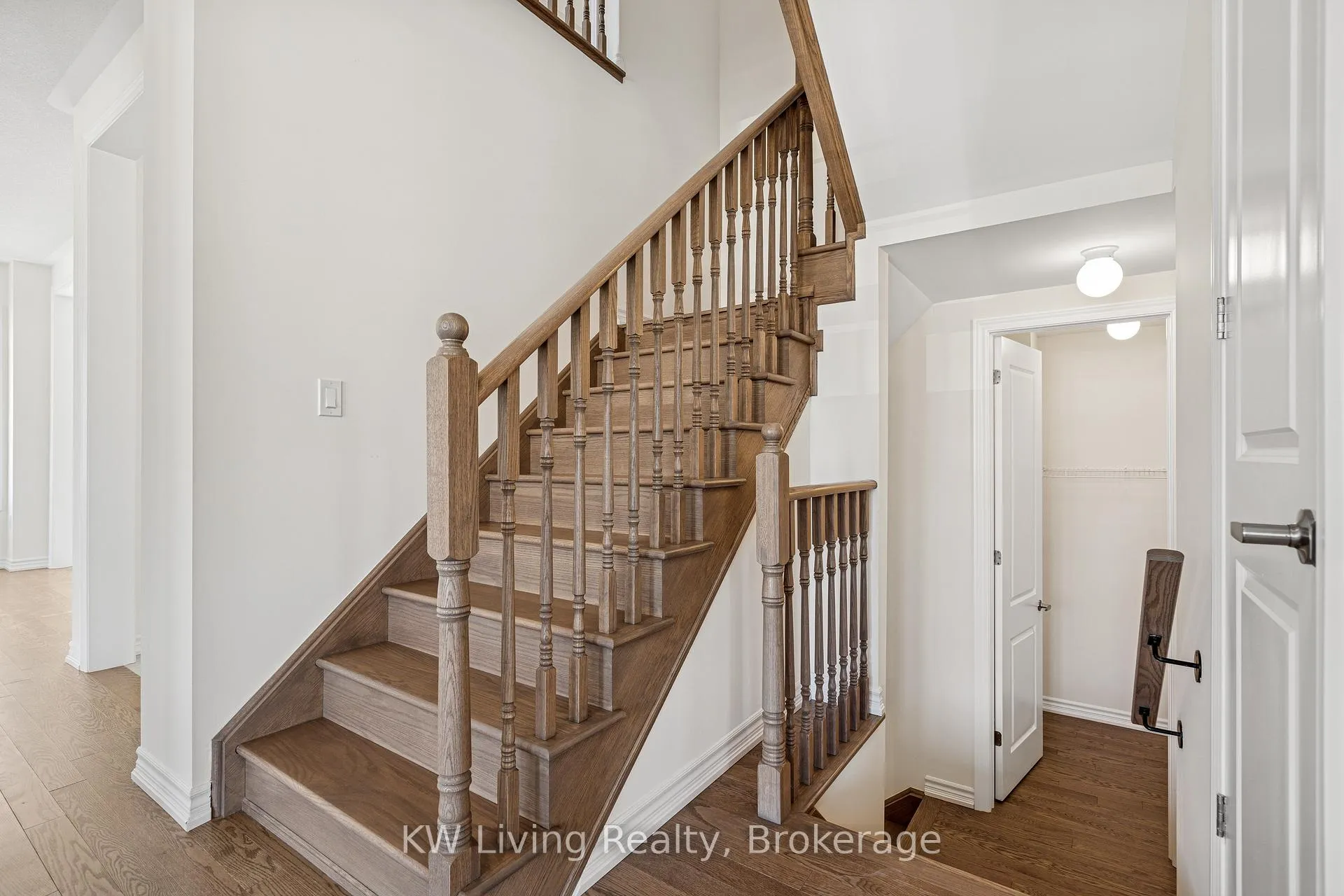 Photo 14 of 1422 Broderick Street, Innisfil, Alcona — HOMEH