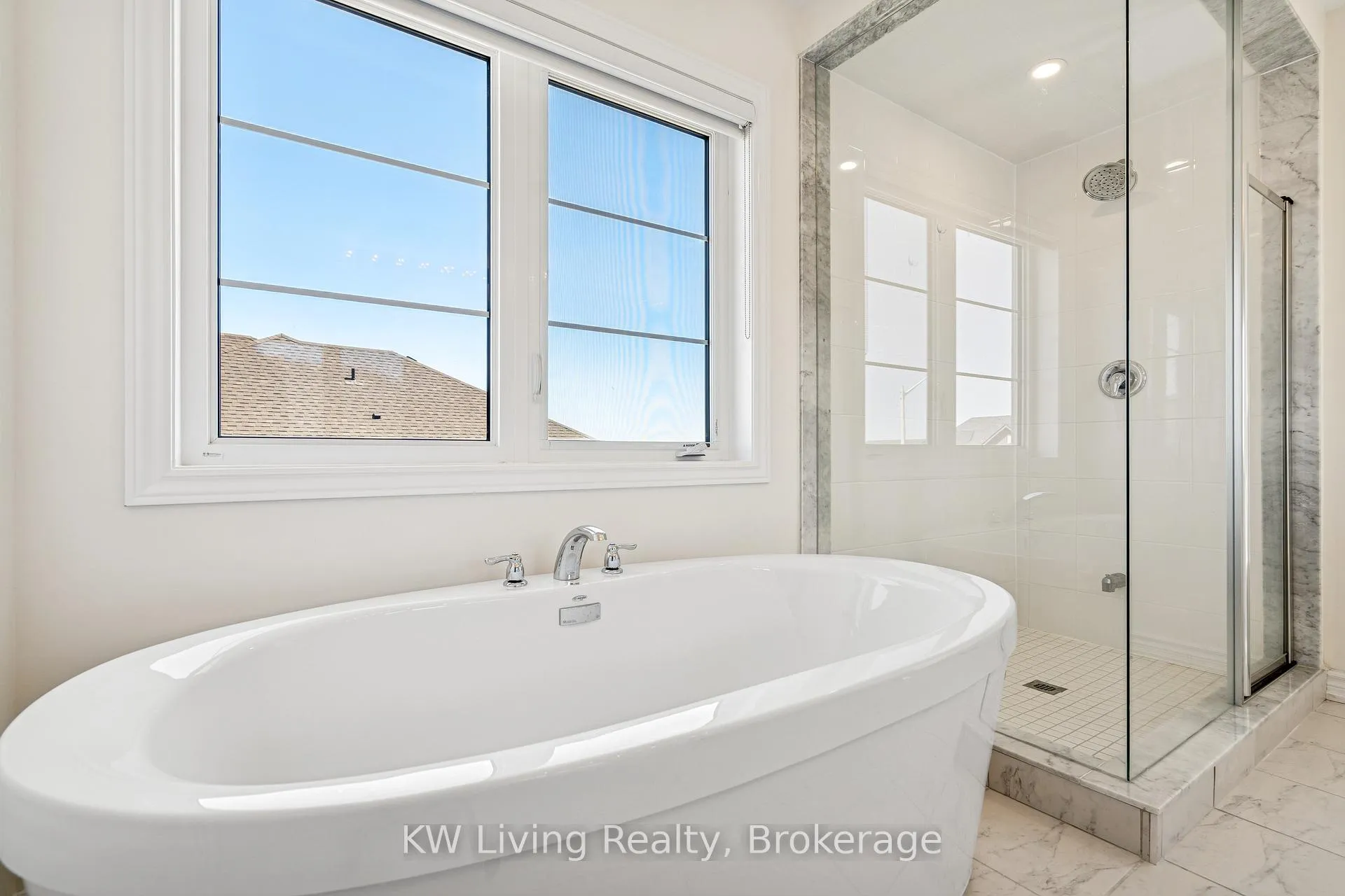 Photo 17 of 1422 Broderick Street, Innisfil, Alcona — HOMEH
