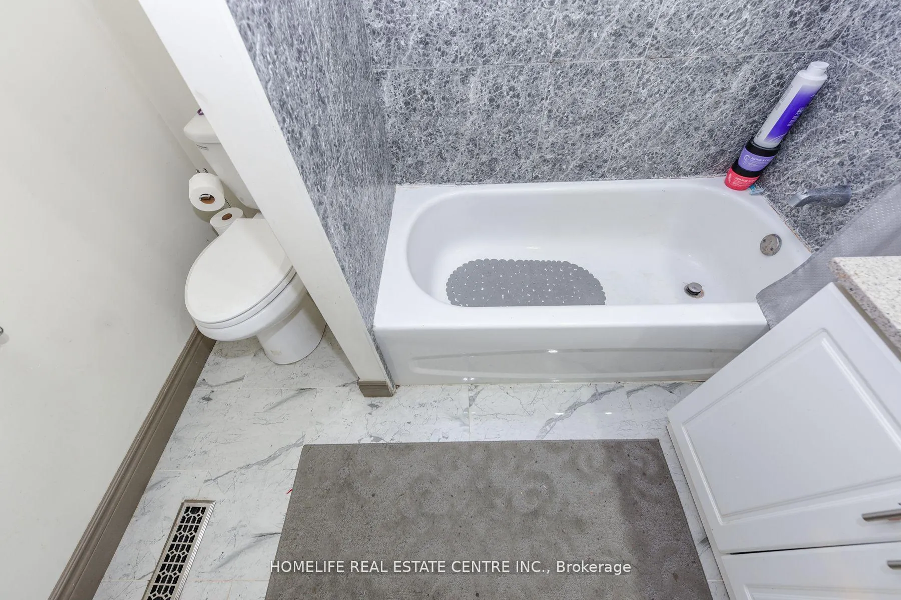 Photo 28 of 20 Oleander Crescent, Brampton, Heart Lake East — HOMEH