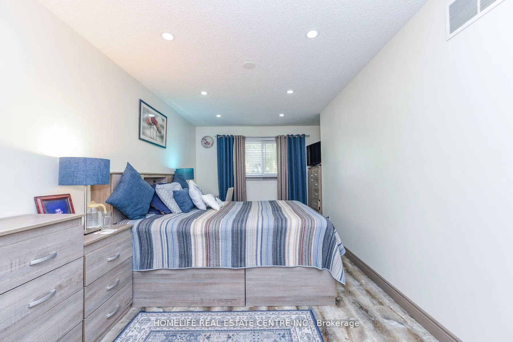 Photo 30 of 20 Oleander Crescent, Brampton, Heart Lake East — HOMEH