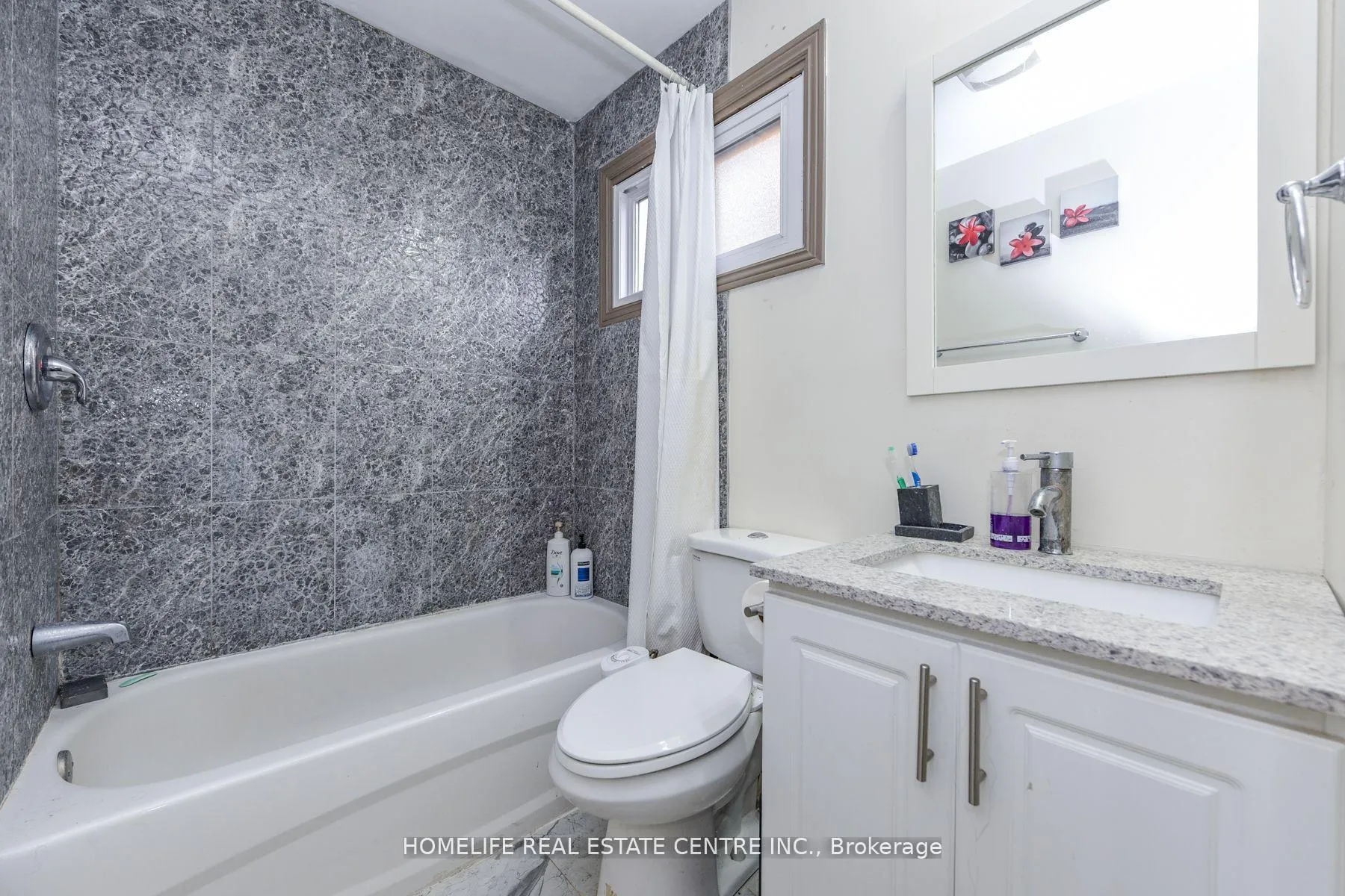 Photo 34 of 20 Oleander Crescent, Brampton, Heart Lake East — HOMEH