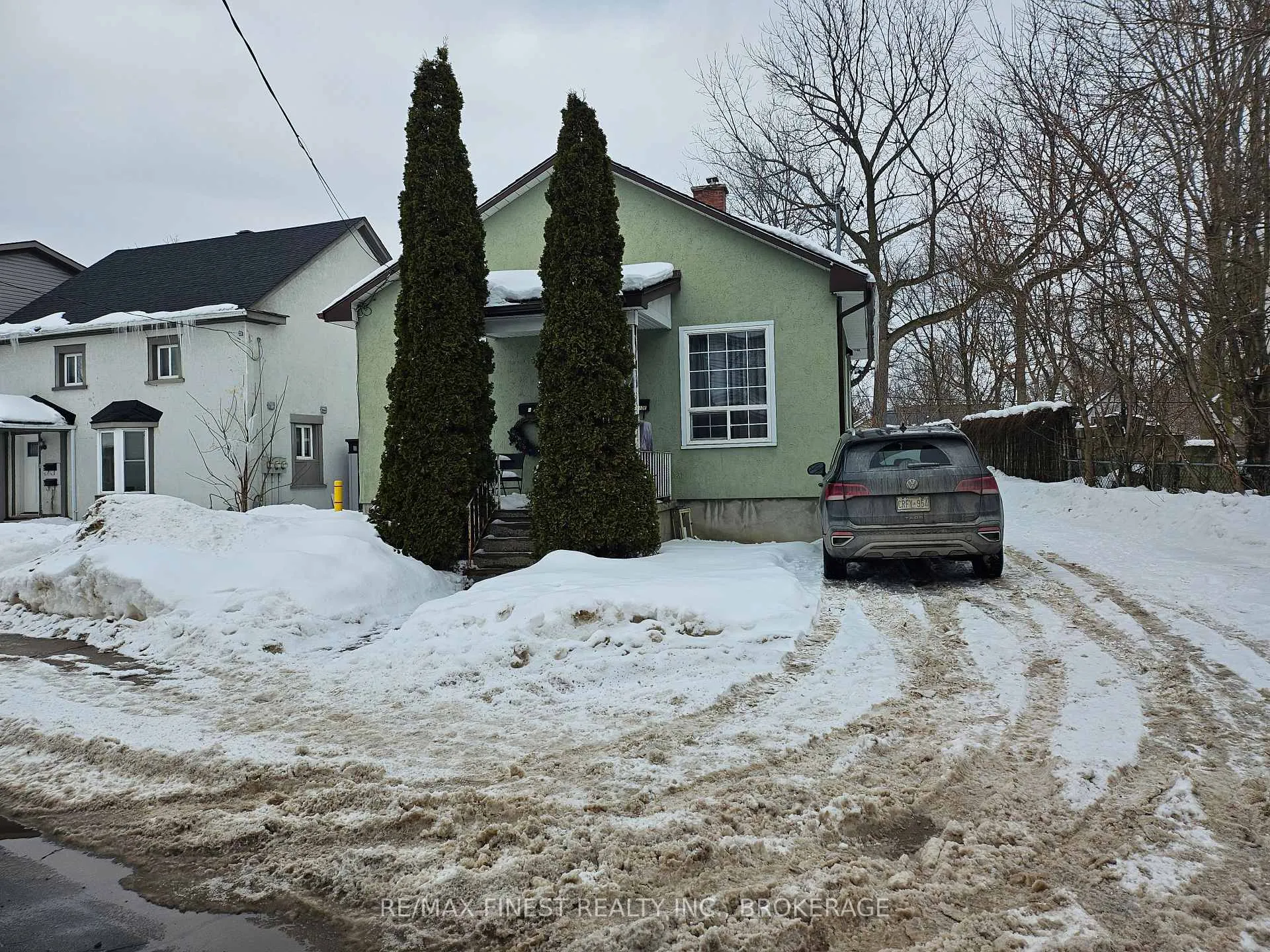 Photo 2 of 51 Hamilton Street, Kingston, East of Sir John A. Blvd — HOMEH