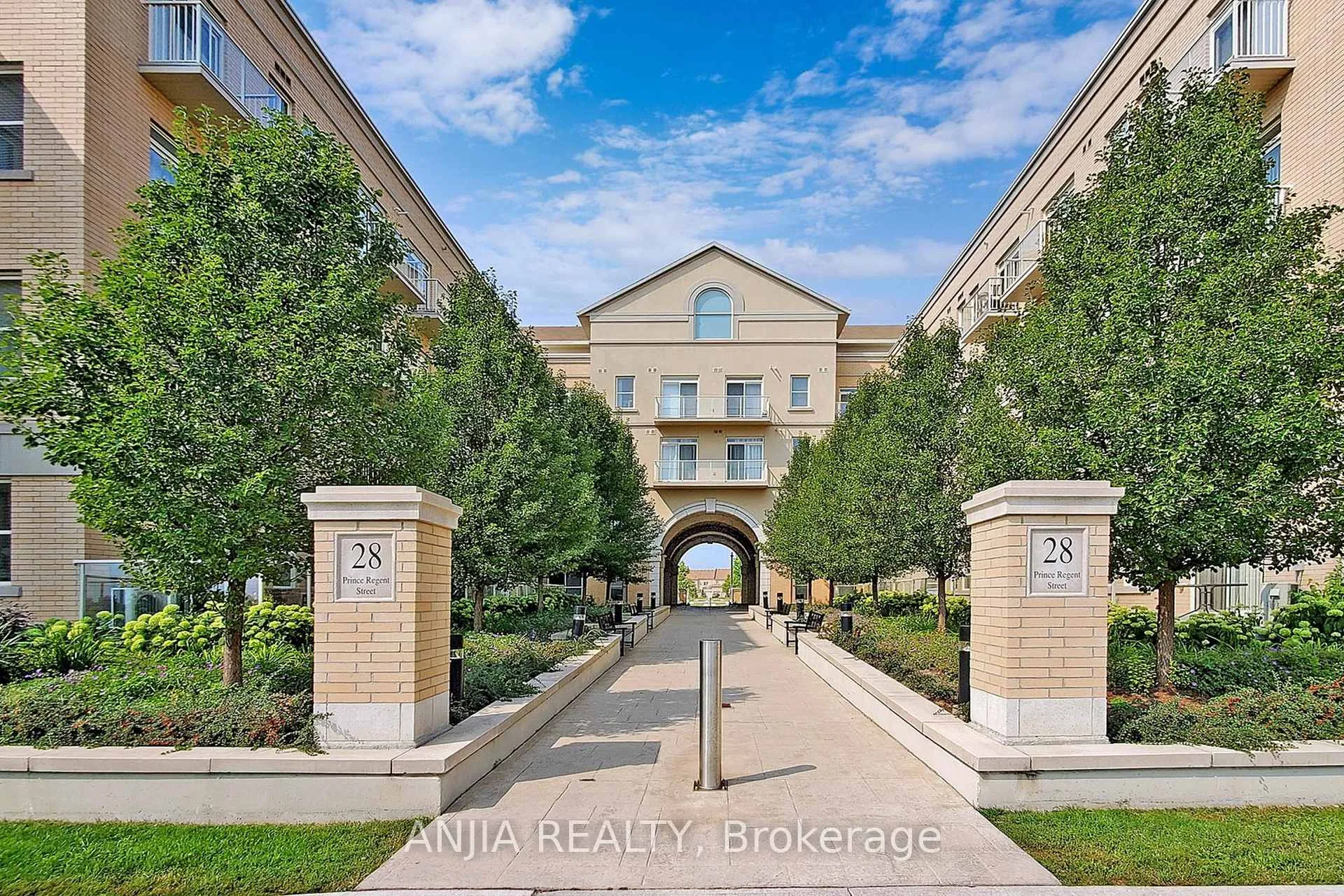 Photo 2 of Unit PH16, 28 Prince Regent Street, Markham, Cathedraltown — HOMEH