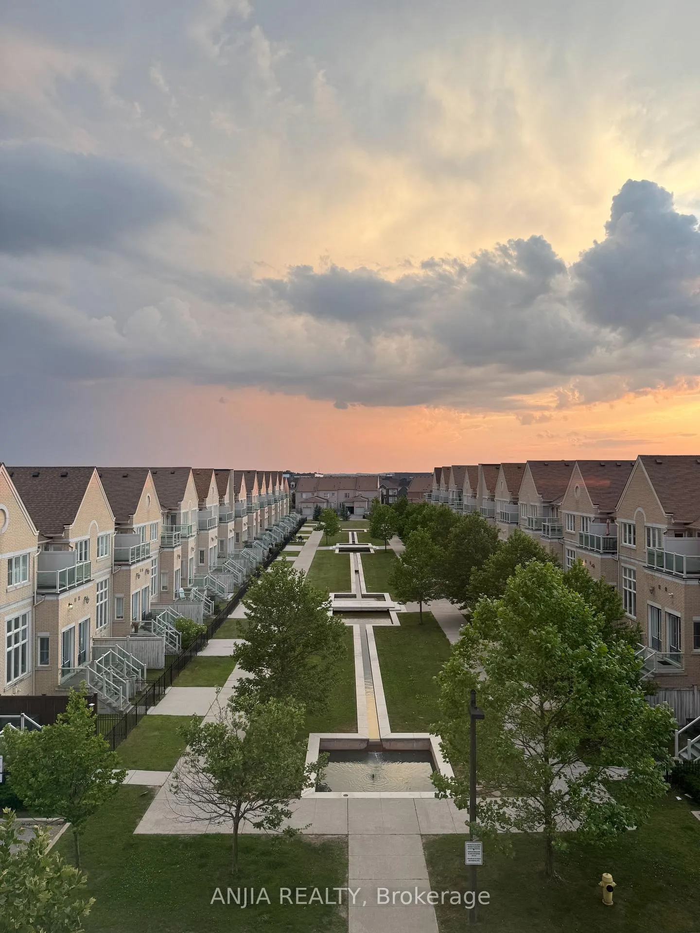 Photo 6 of Unit PH16, 28 Prince Regent Street, Markham, Cathedraltown — HOMEH