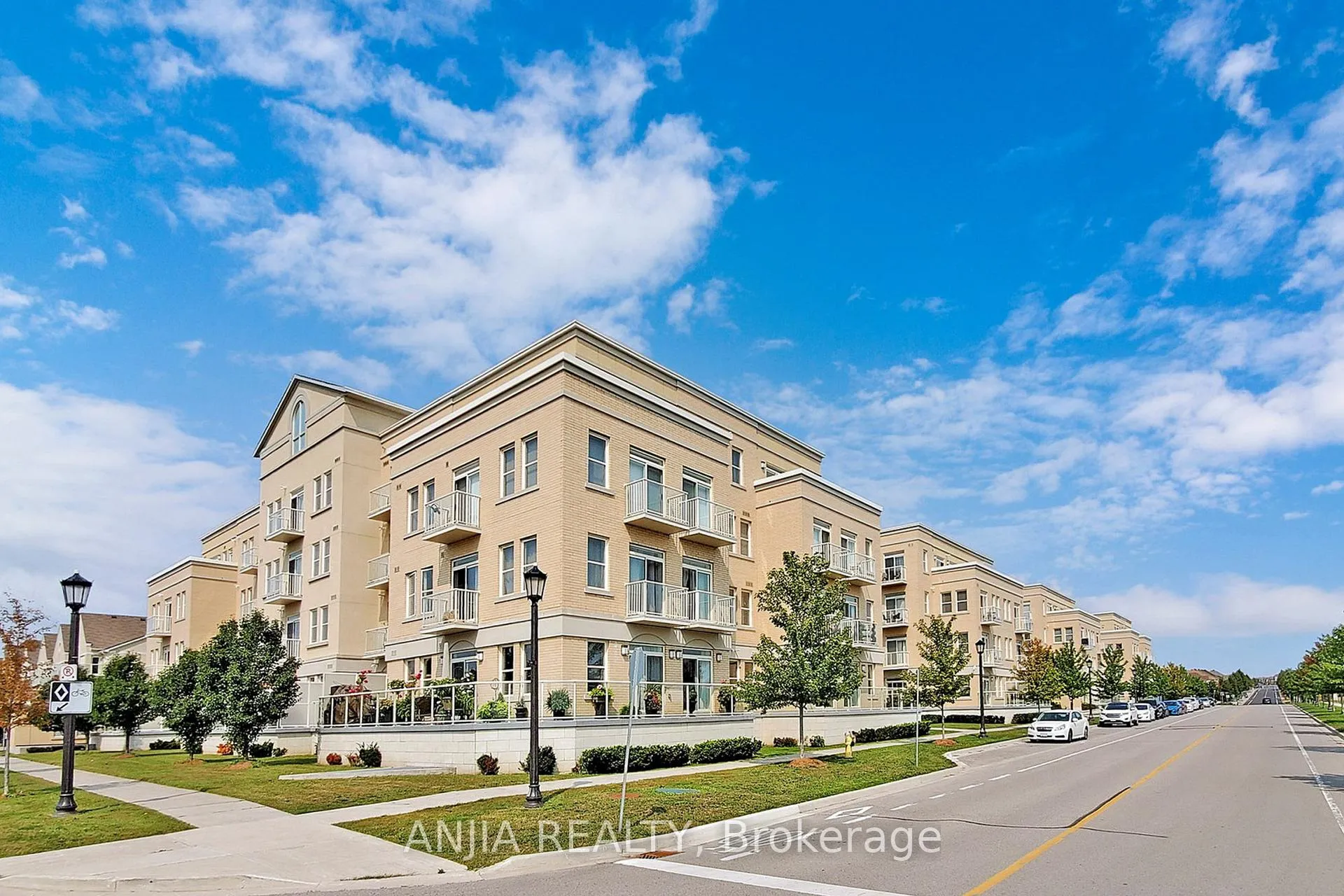 Photo 9 of Unit PH16, 28 Prince Regent Street, Markham, Cathedraltown — HOMEH