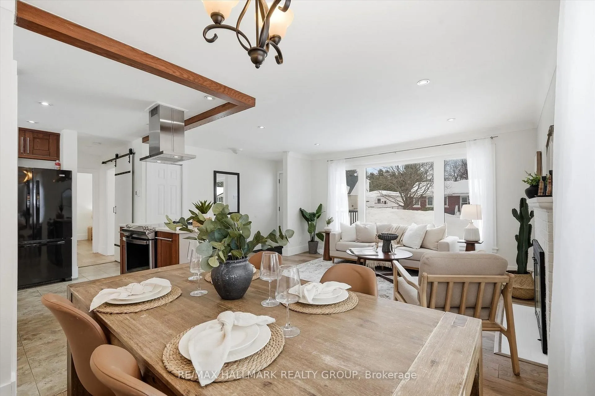 Photo 5 of 26 Florette Street, Ottawa, Cardinal Heights — HOMEH