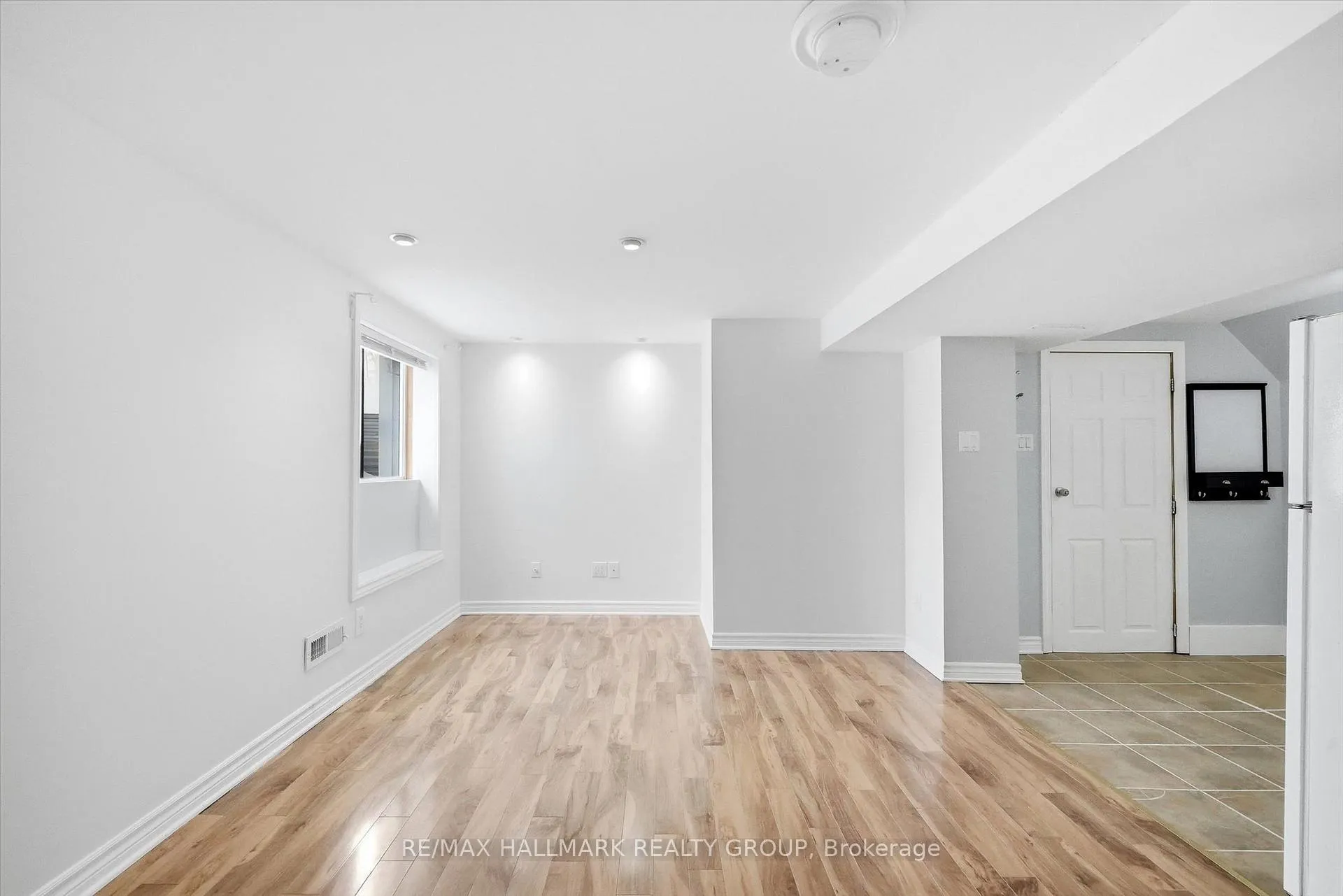 Photo 12 of 26 Florette Street, Ottawa, Cardinal Heights — HOMEH