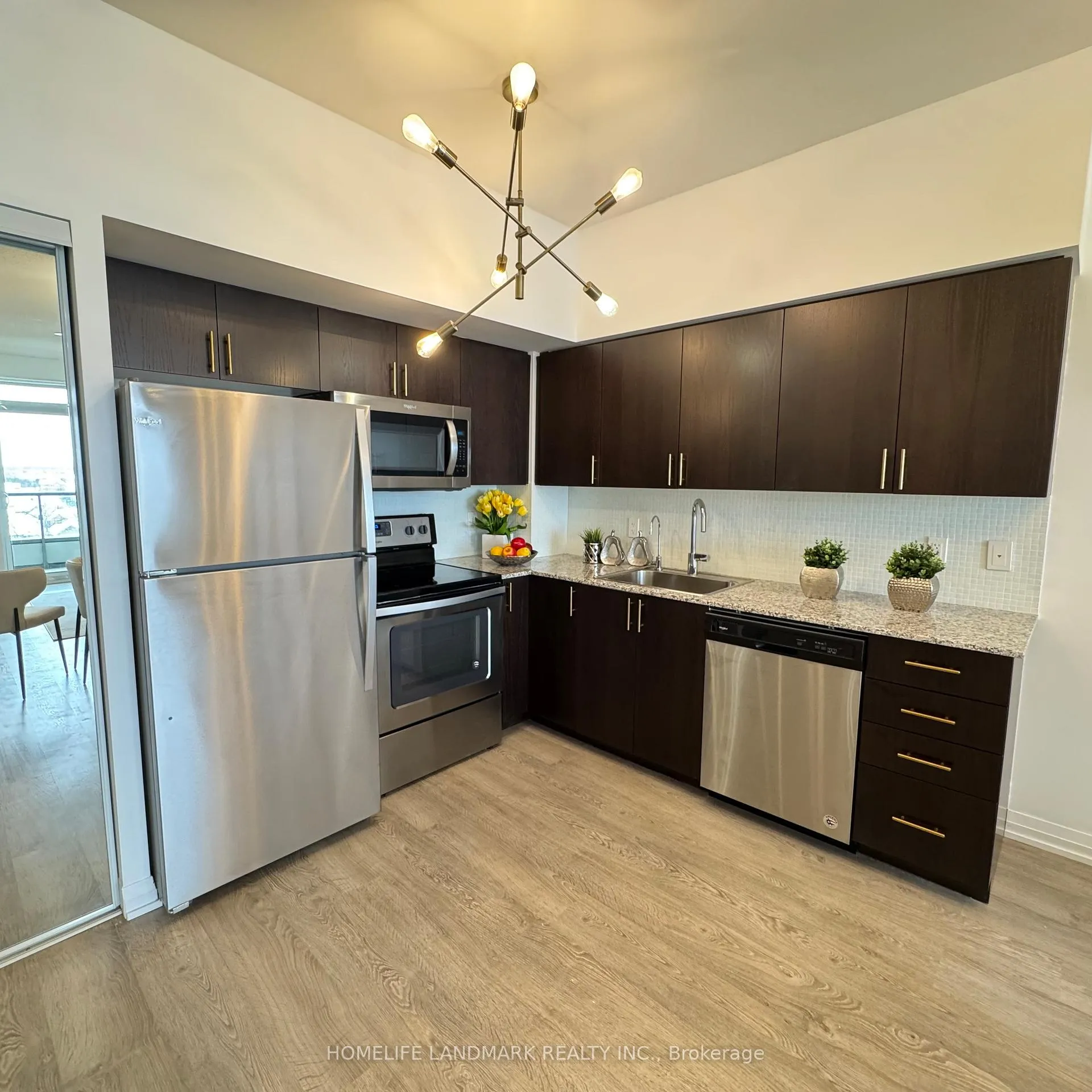 Photo 5 of Unit 901, 9560 Markahm Road, Markham, Rural Markham — HOMEH