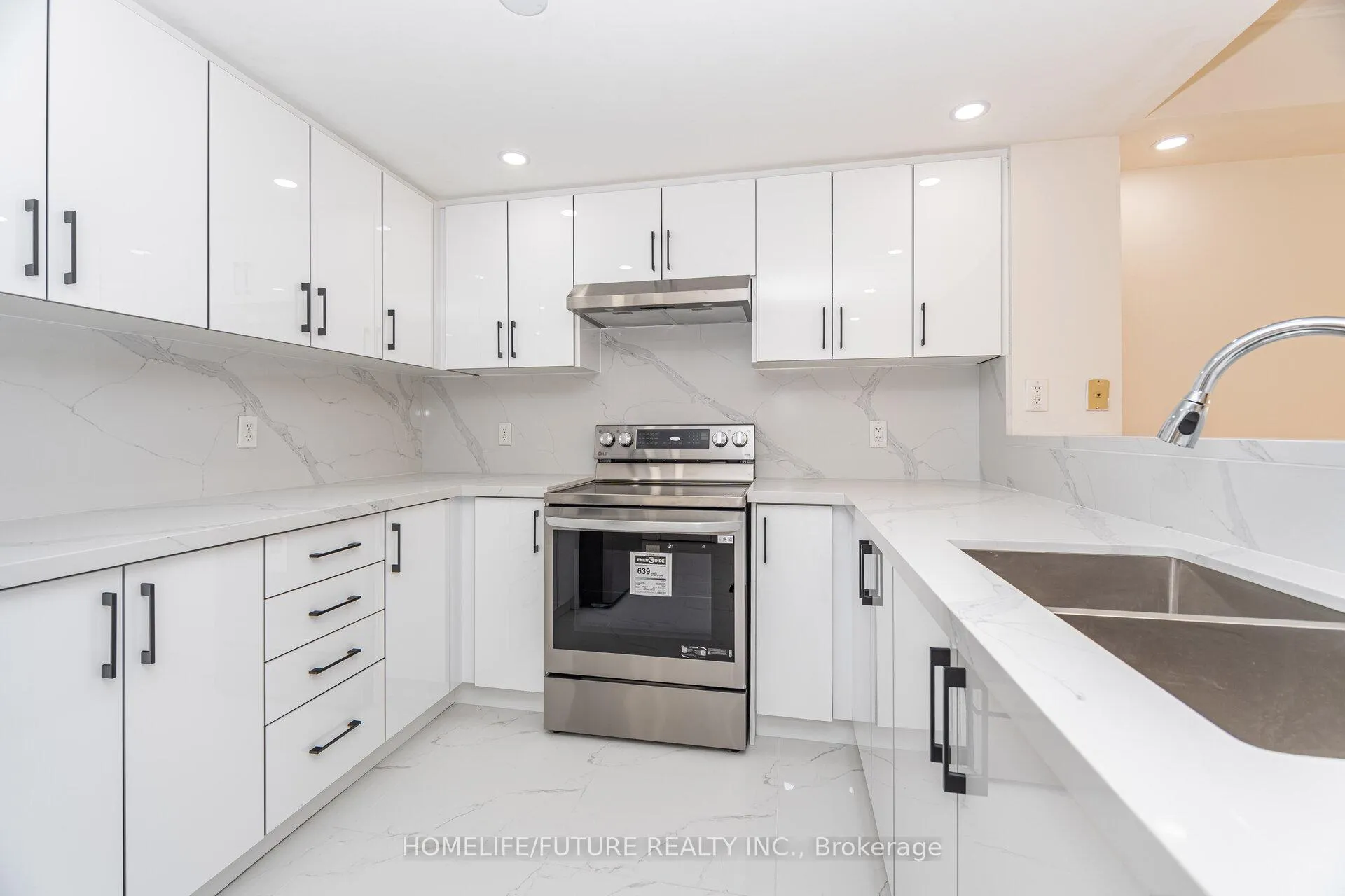 Photo 8 of Unit 203, 7428 Markham Road, Markham, Middlefield — HOMEH