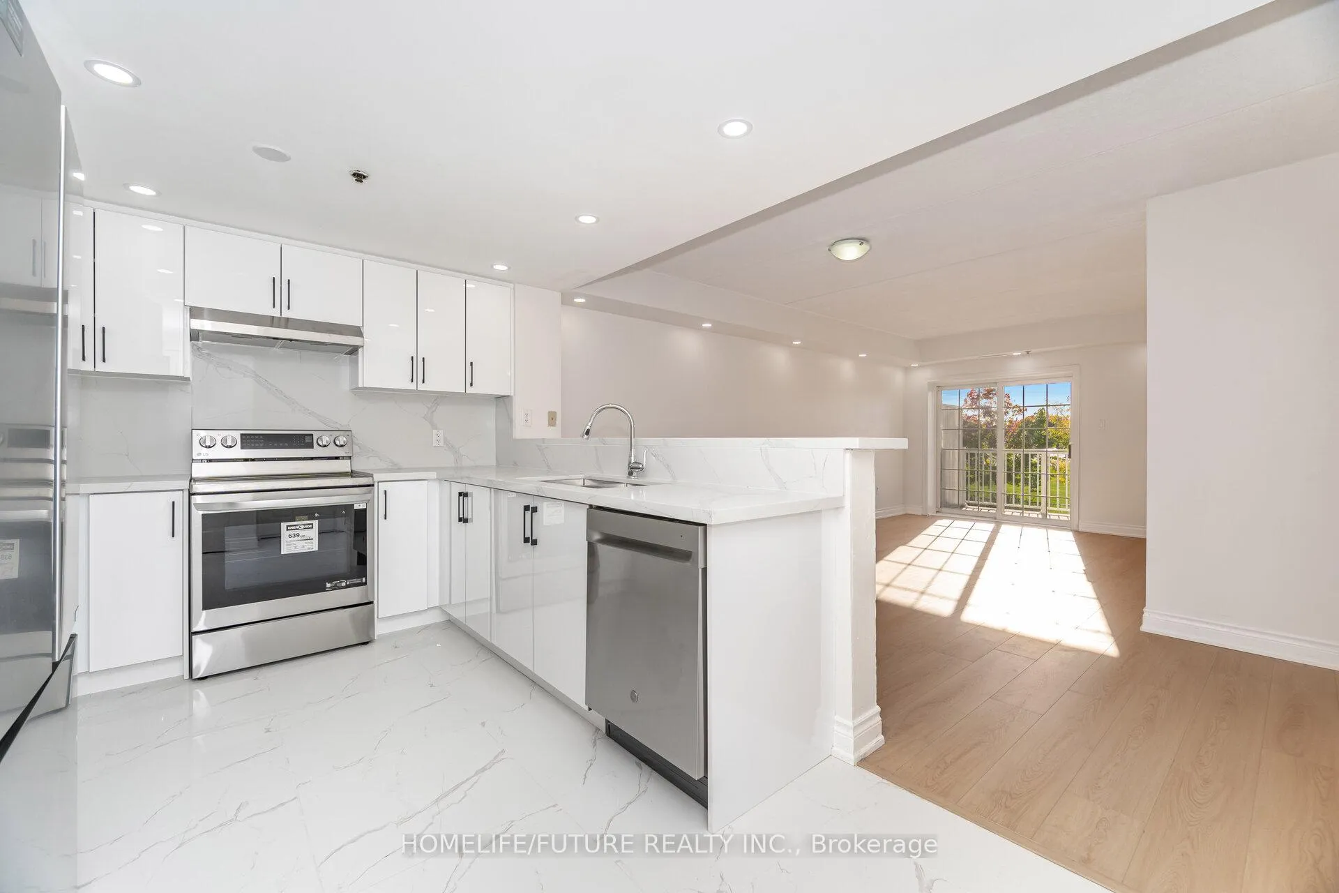 Photo 10 of Unit 203, 7428 Markham Road, Markham, Middlefield — HOMEH