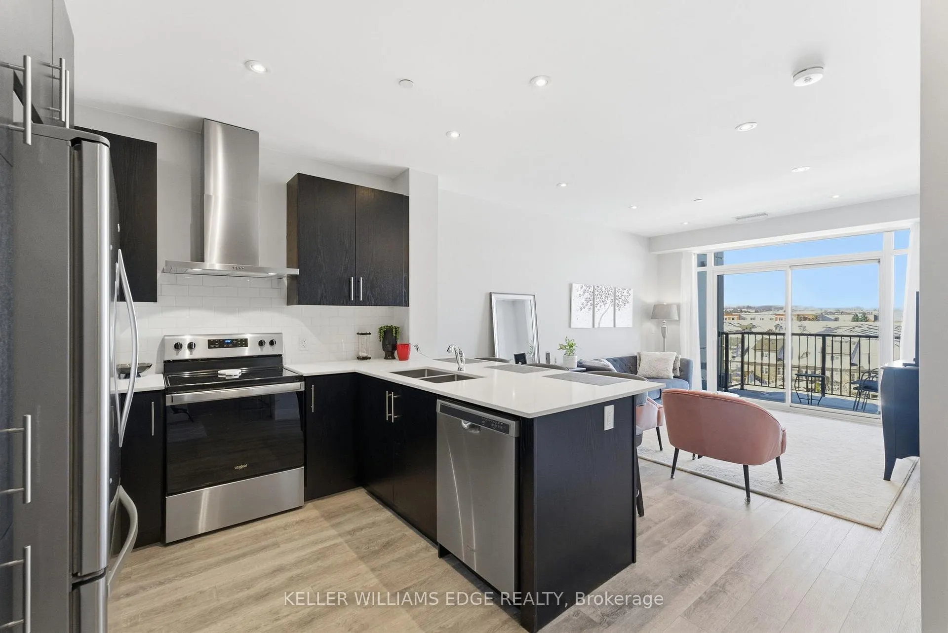 Photo 5 of Unit 425, 1 Redfern Avenue, Hamilton, Mountview — HOMEH