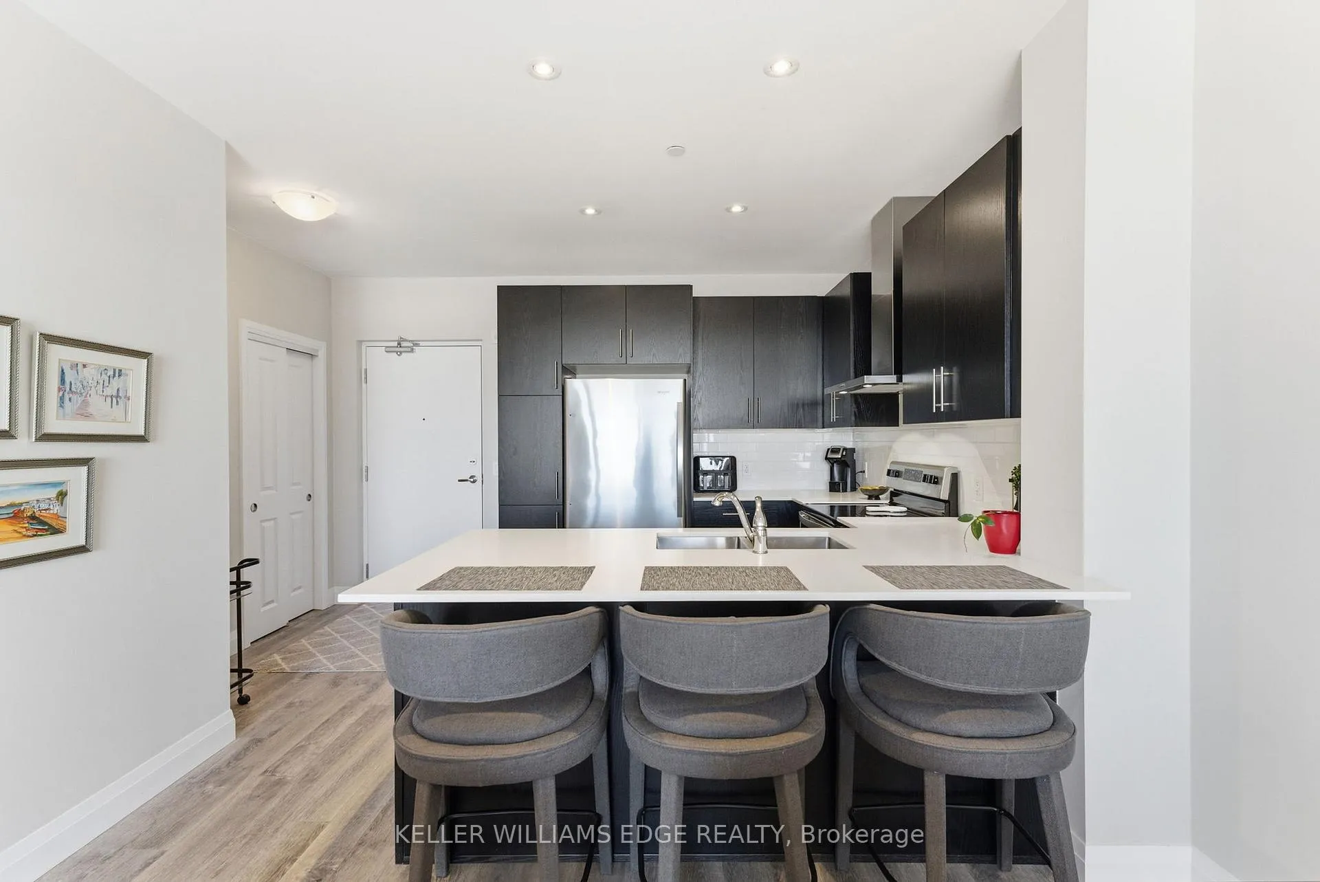 Photo 10 of Unit 425, 1 Redfern Avenue, Hamilton, Mountview — HOMEH