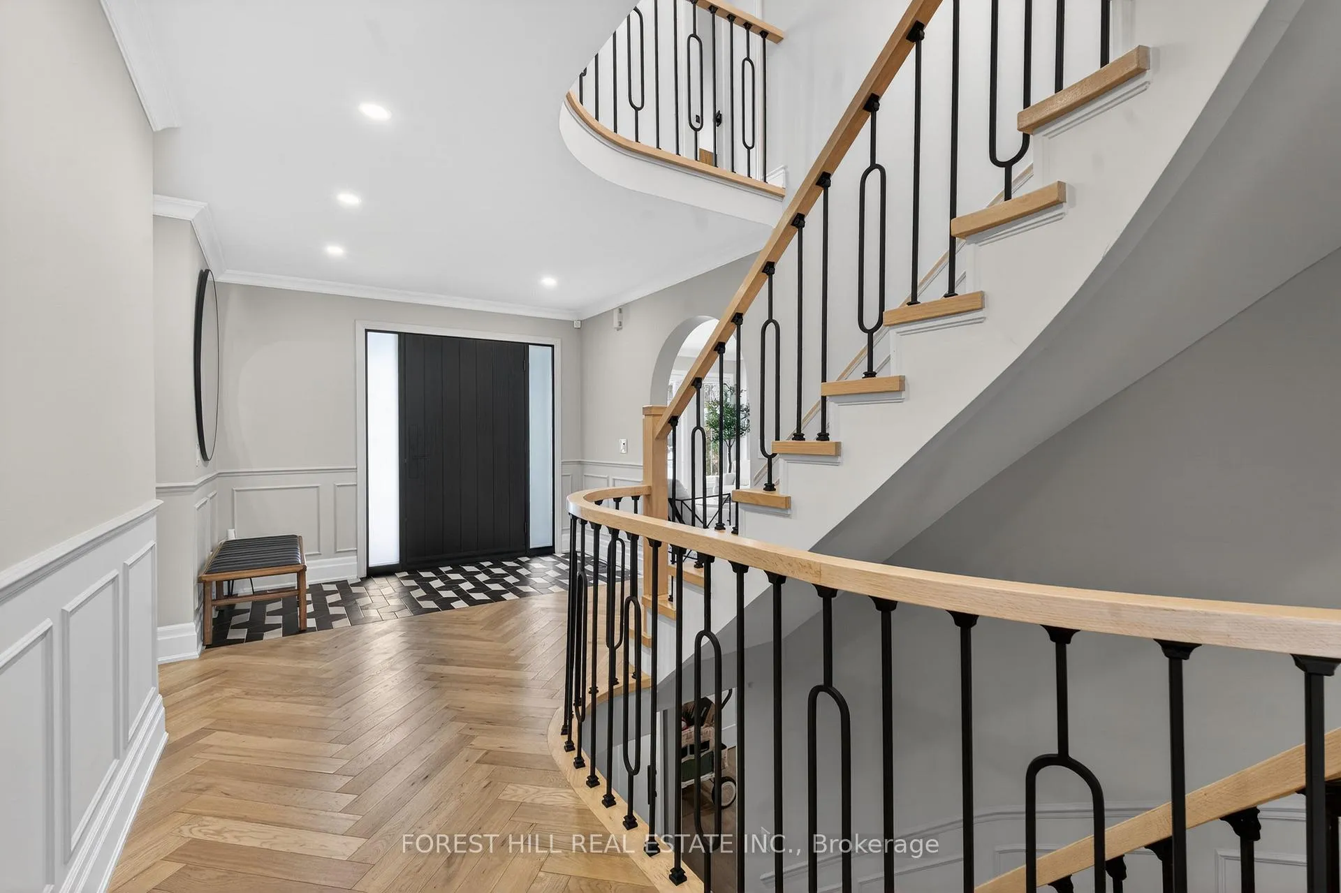 Photo 6 of 16 Casson Place, Markham, Unionville — HOMEH