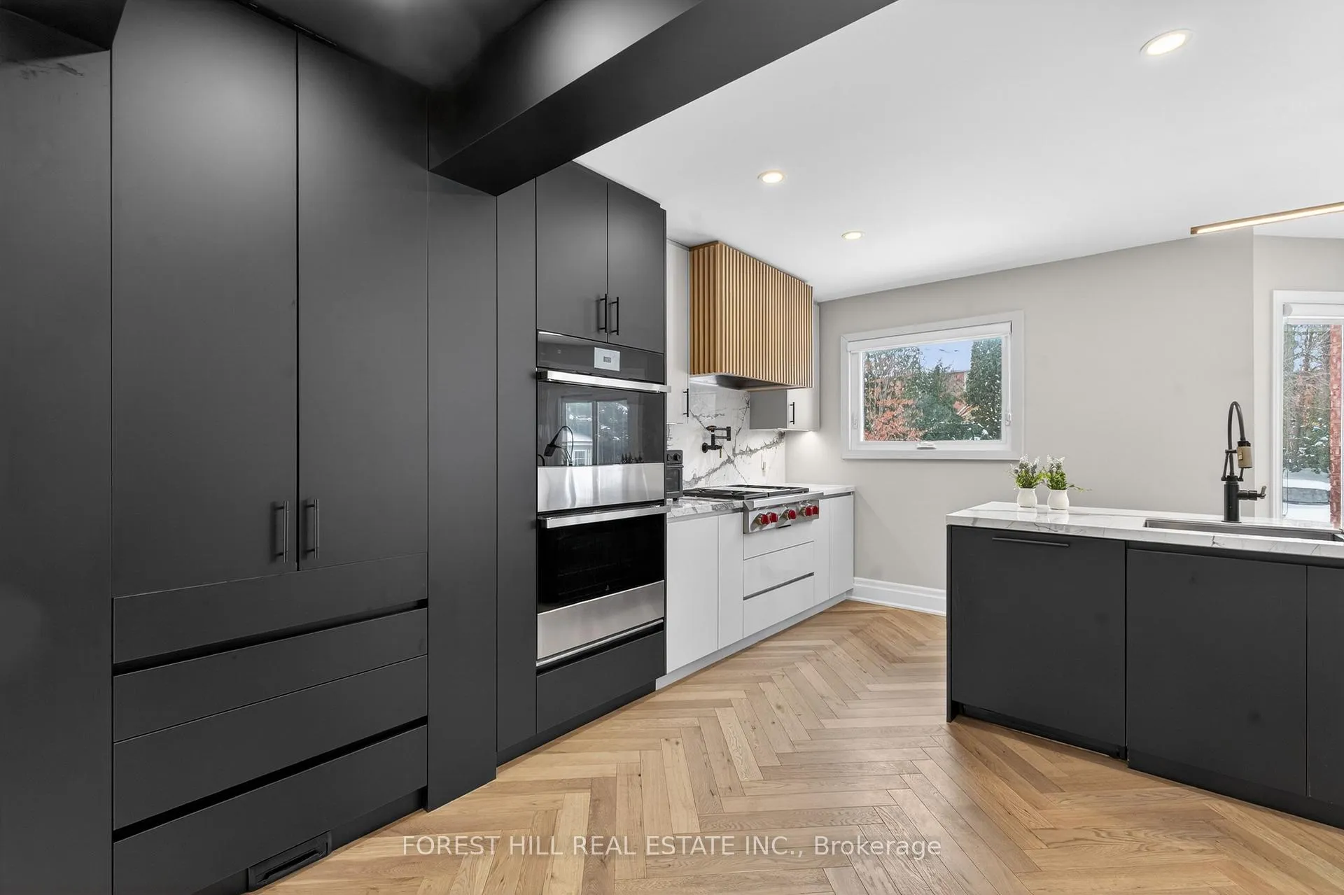 Photo 14 of 16 Casson Place, Markham, Unionville — HOMEH