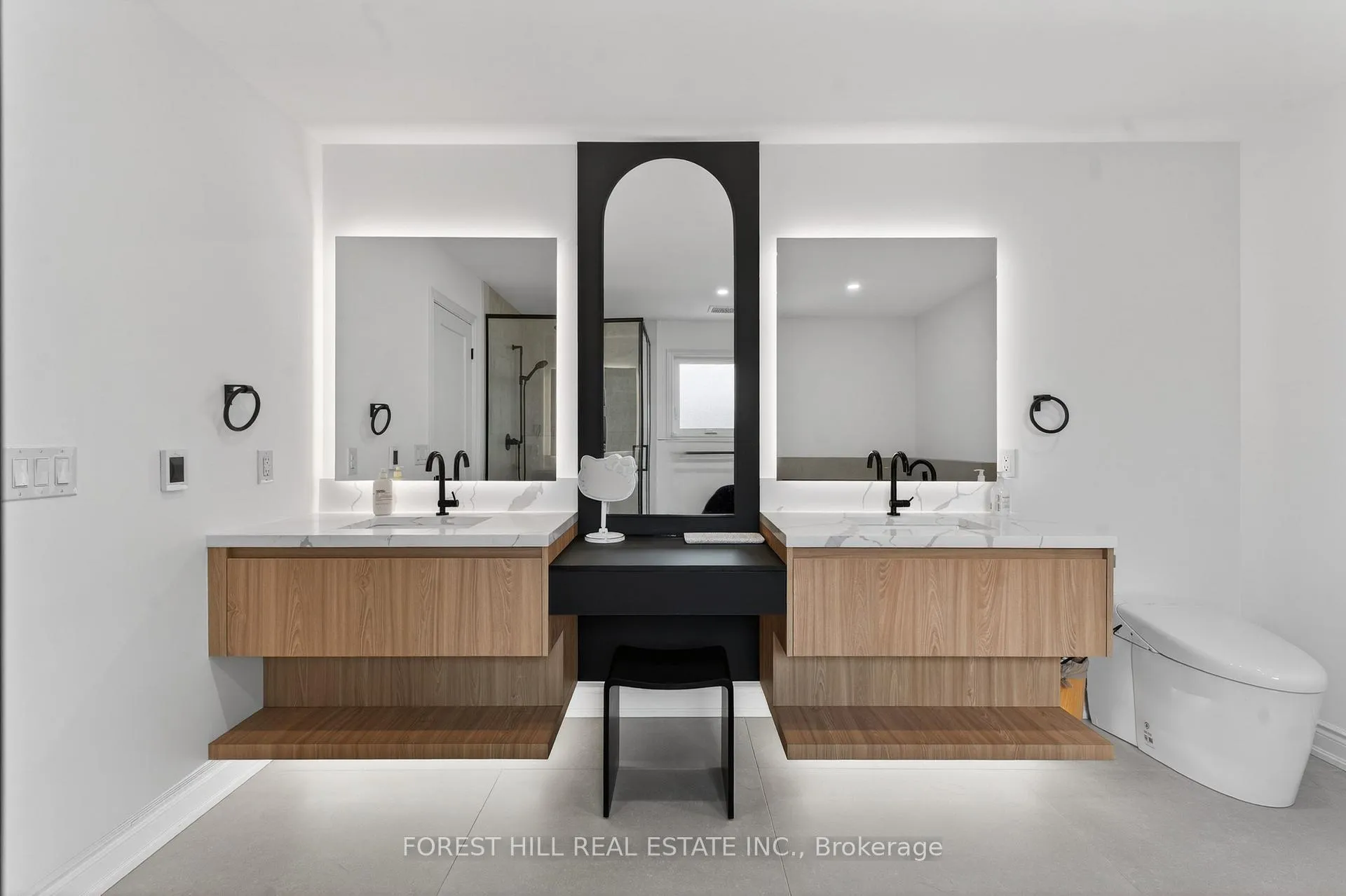 Photo 23 of 16 Casson Place, Markham, Unionville — HOMEH