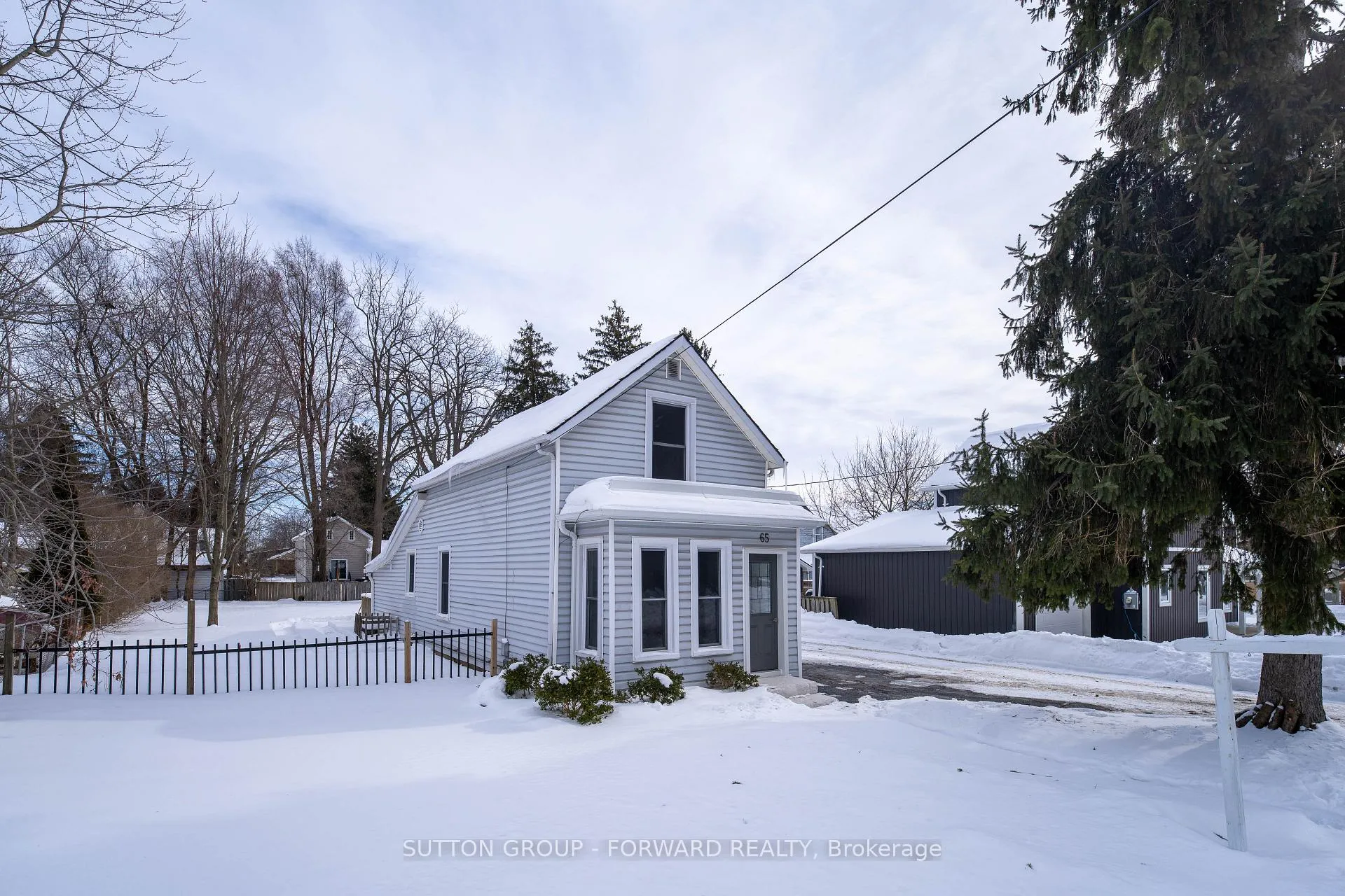 Photo 2 of 65 Myrtle Street, Aylmer — HOMEH
