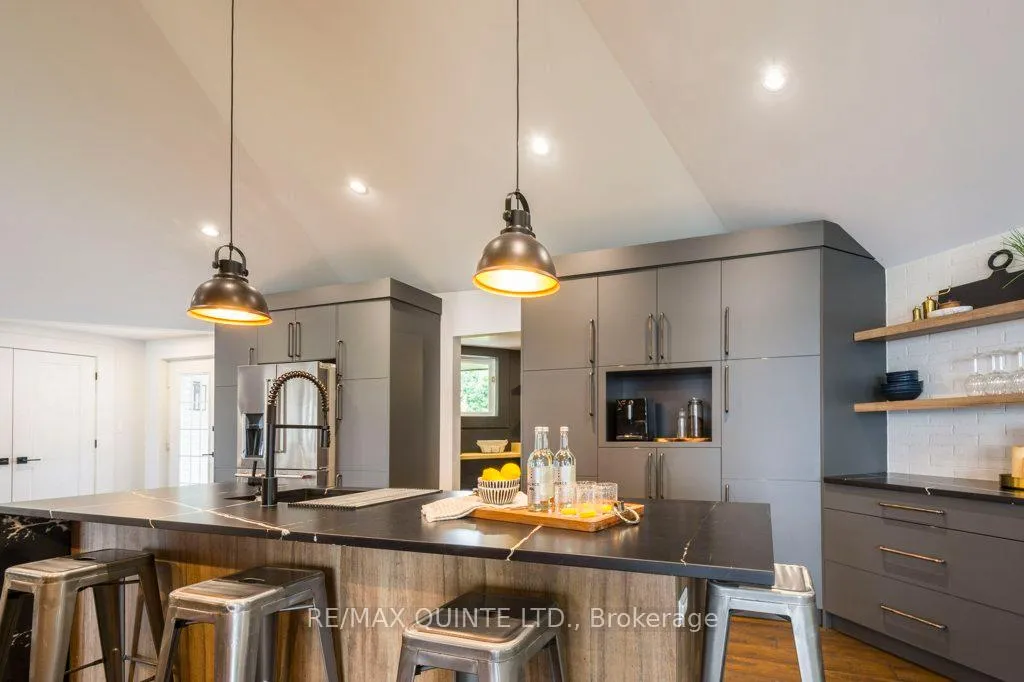 Photo 12 of 1190 County Rd 3, Prince Edward County, Ameliasburg Ward — HOMEH